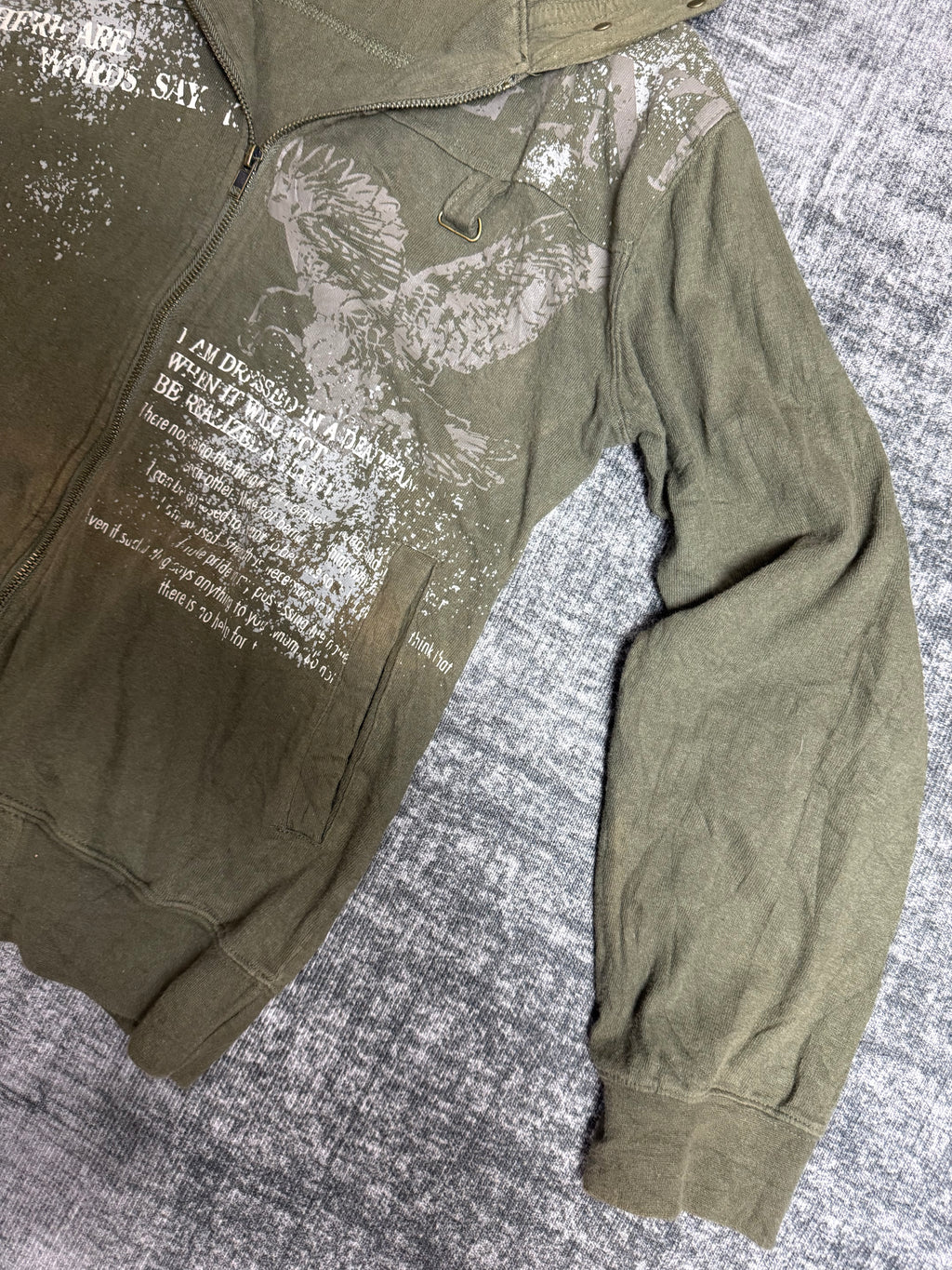 VINTAGE HOODIE ༒