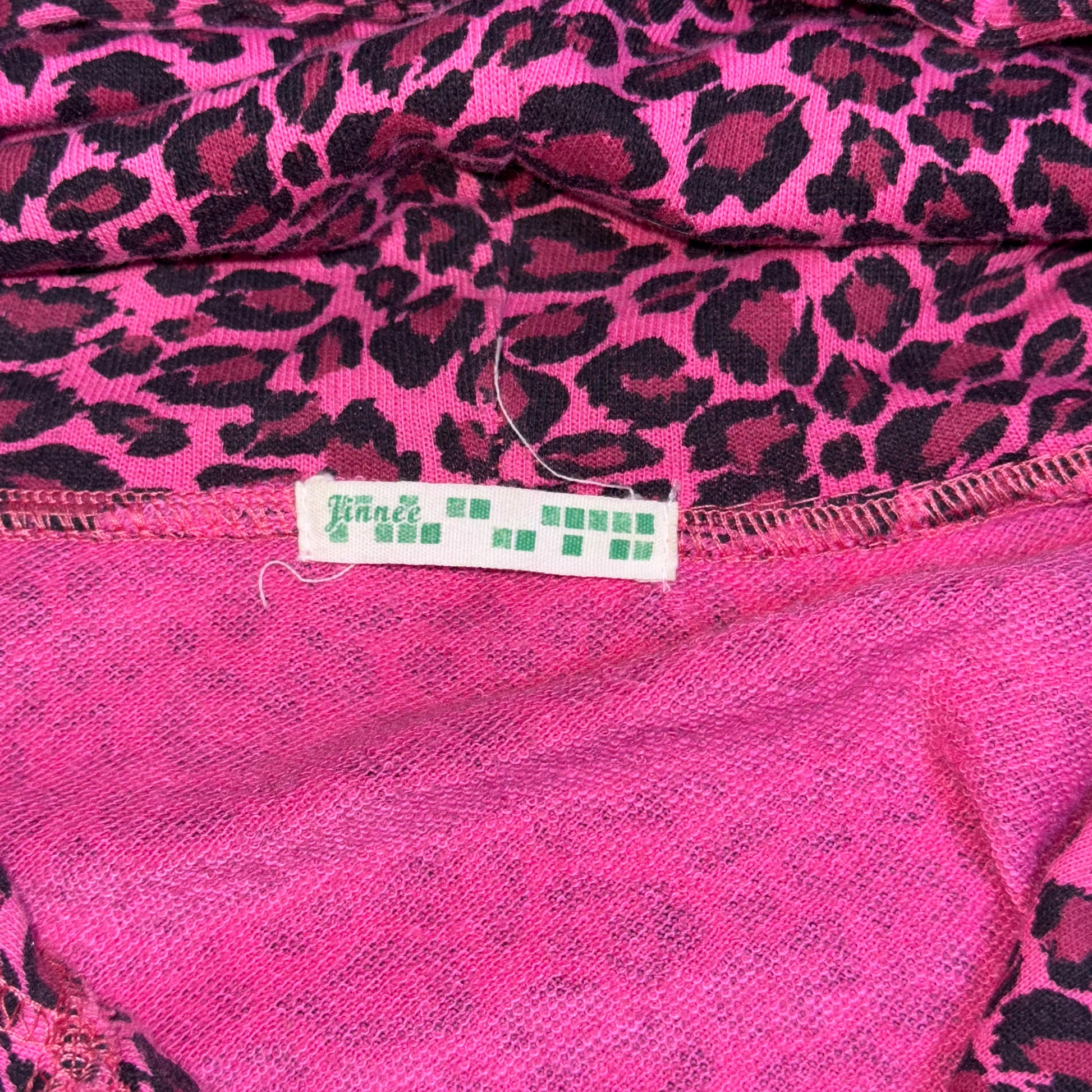 ༒𝐁𝟐𝐕༒𝟏 𝐎𝐅 𝟏 𝐋𝐈𝐌𝐈𝐓𝐄𝐃 𝐎𝐔𝐓𝐅𝐈𝐓