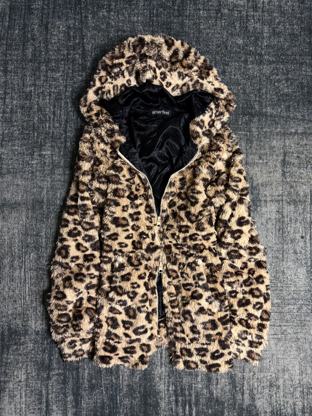 B2V-AIMERFEEL HOODIE༒