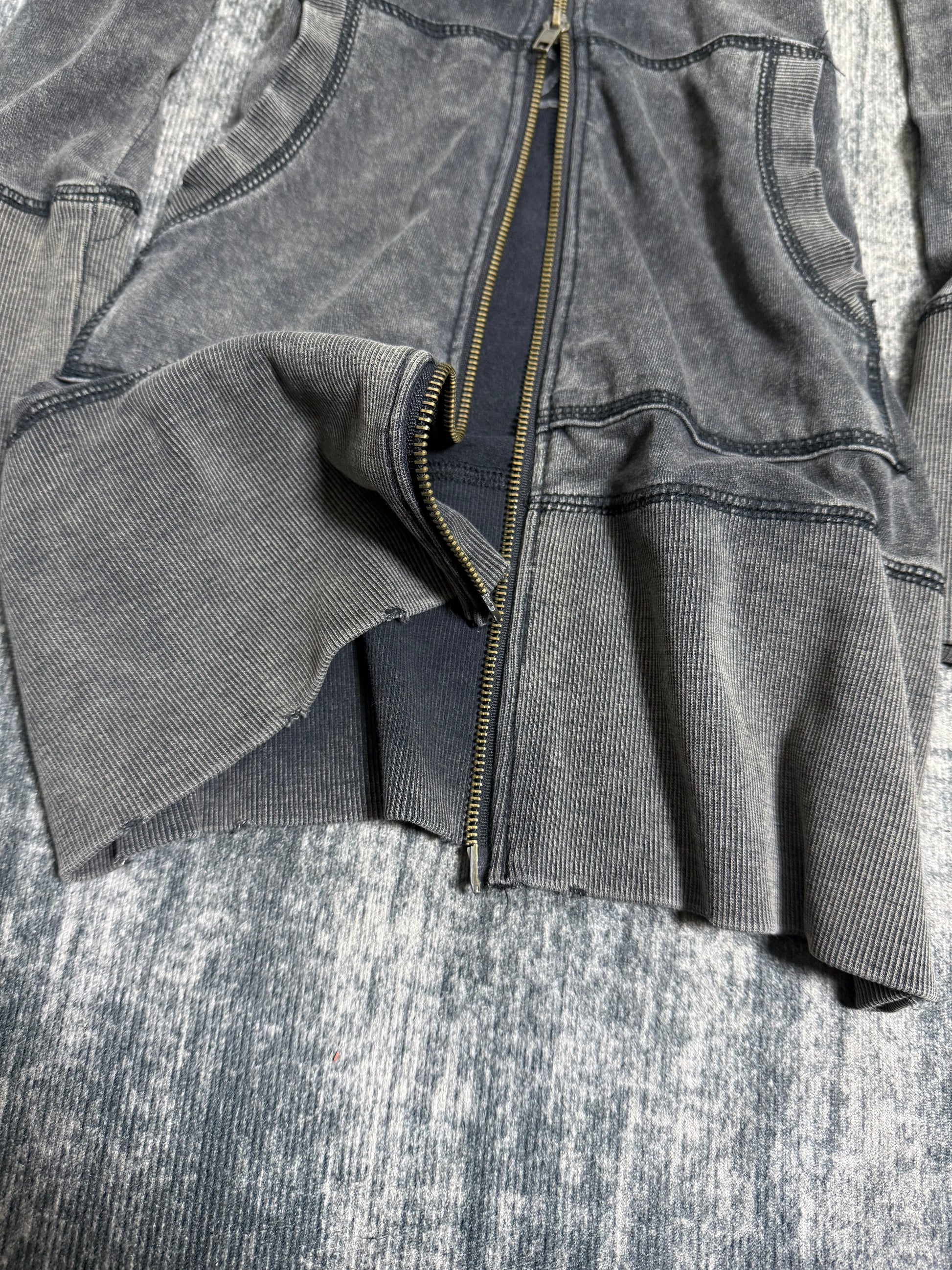 B2V-IOOK JEANS HOODIE༒