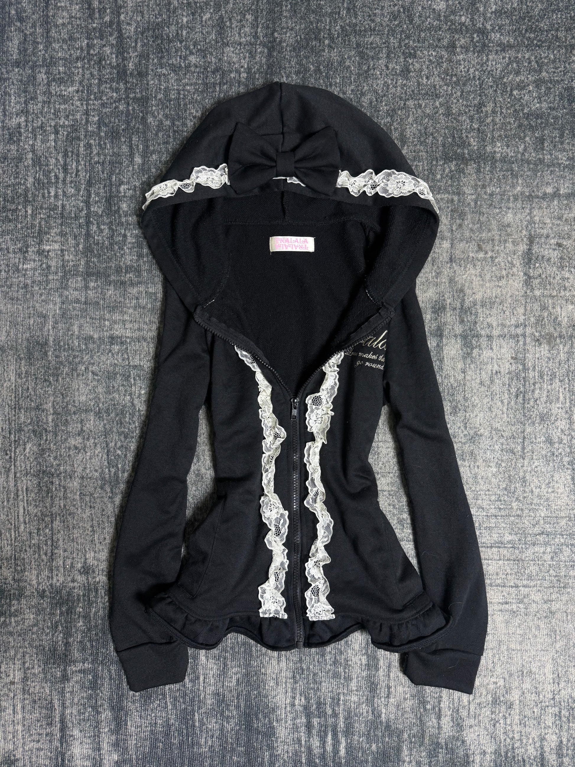 B2V-TRALALA HOODIE༒
