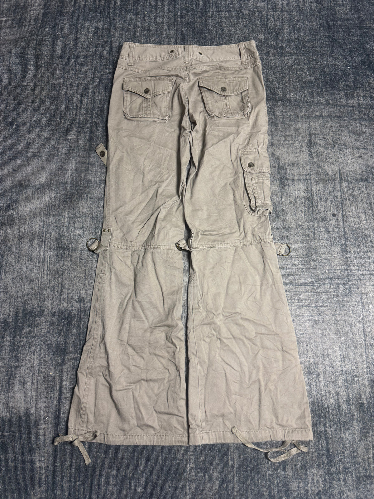 B2V- ROTE ROSE CARGO༒