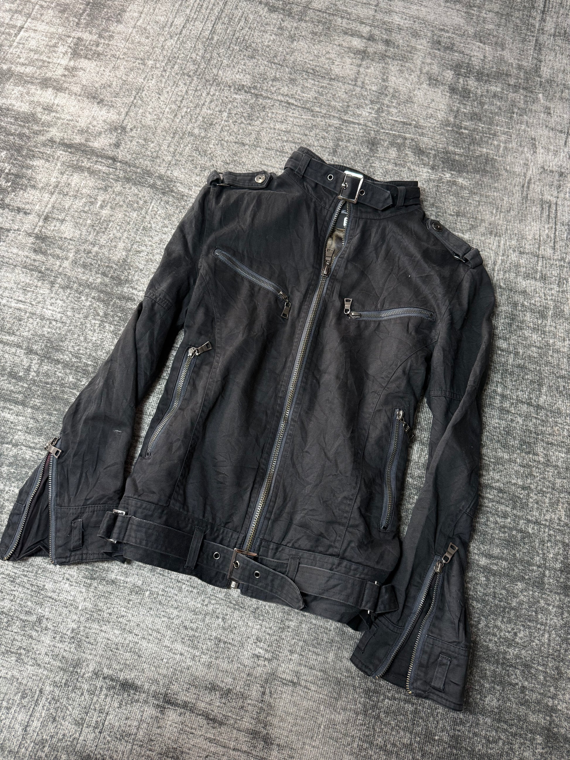 690826BAD2WEAR