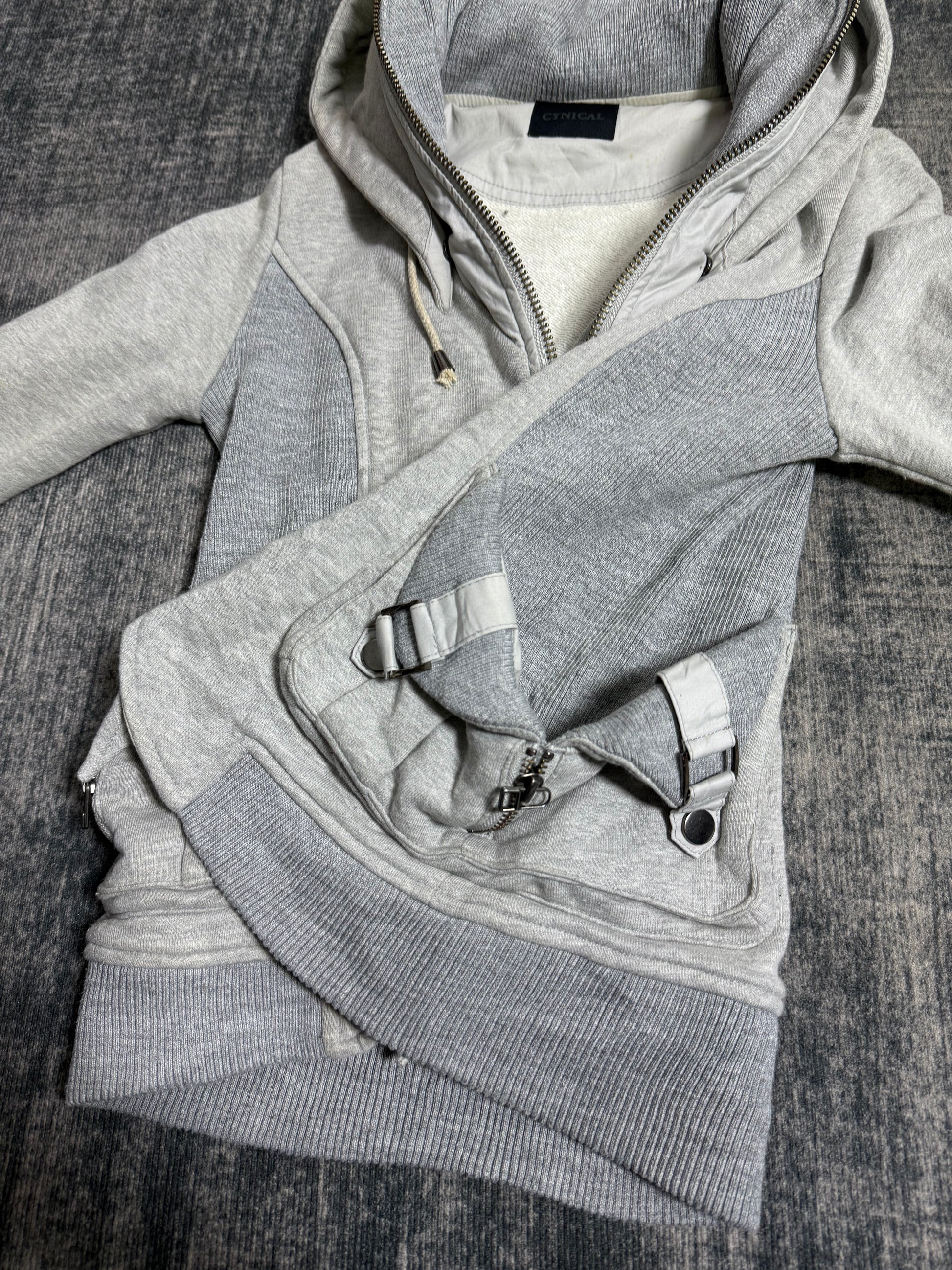 B2V-CYNICALHOODIE༒