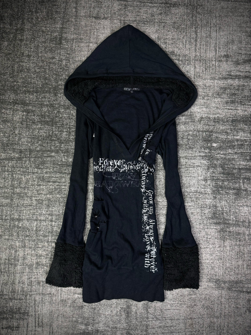 2210926BAD2WEAR