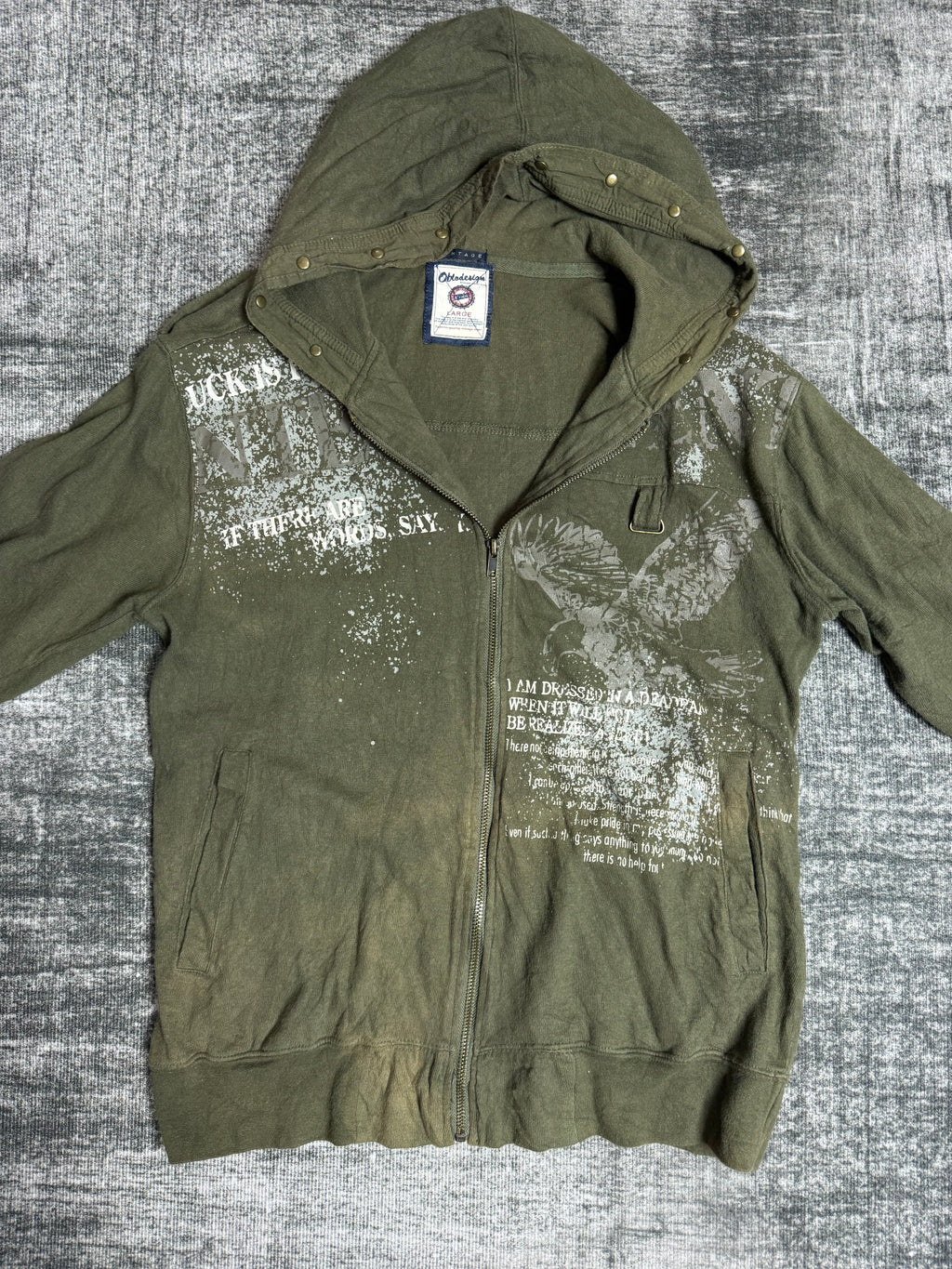 VINTAGE HOODIE ༒