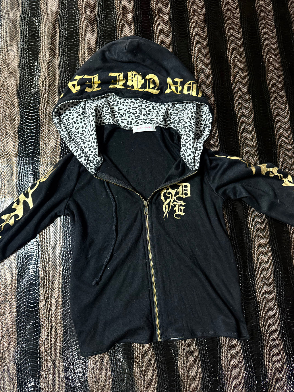 730626BAD2WEAR