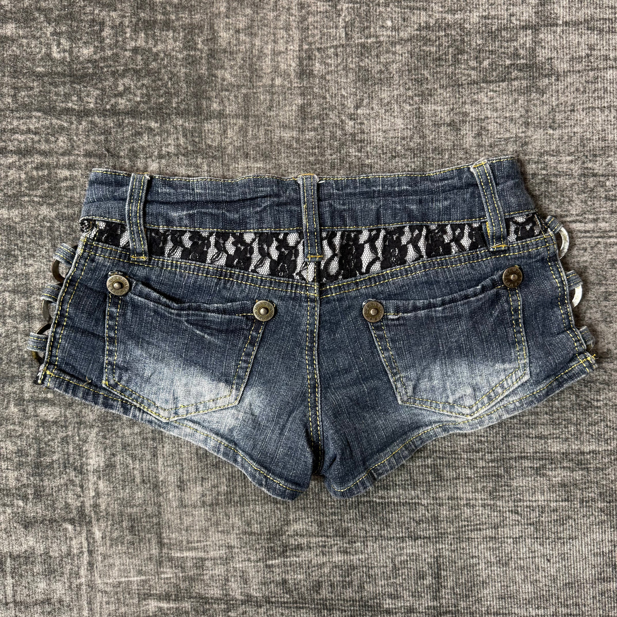 330926BAD2WEAR