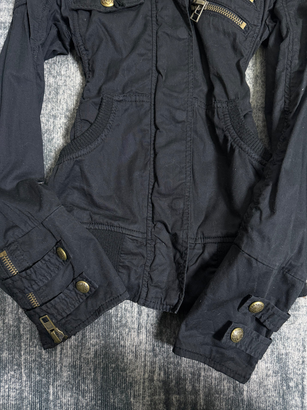 B2V- INGNI JACKET༒