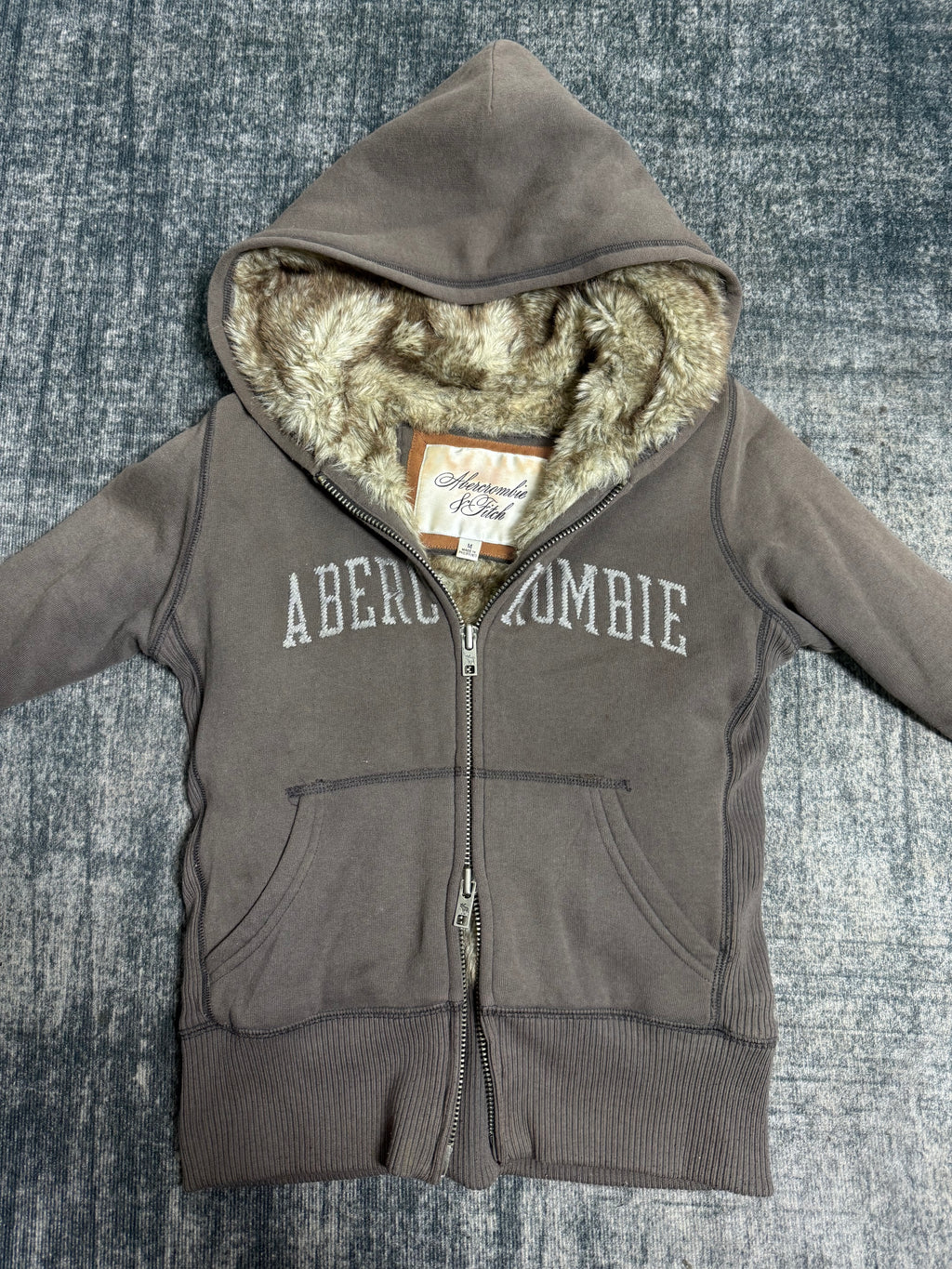 ABERCROMBIE༒