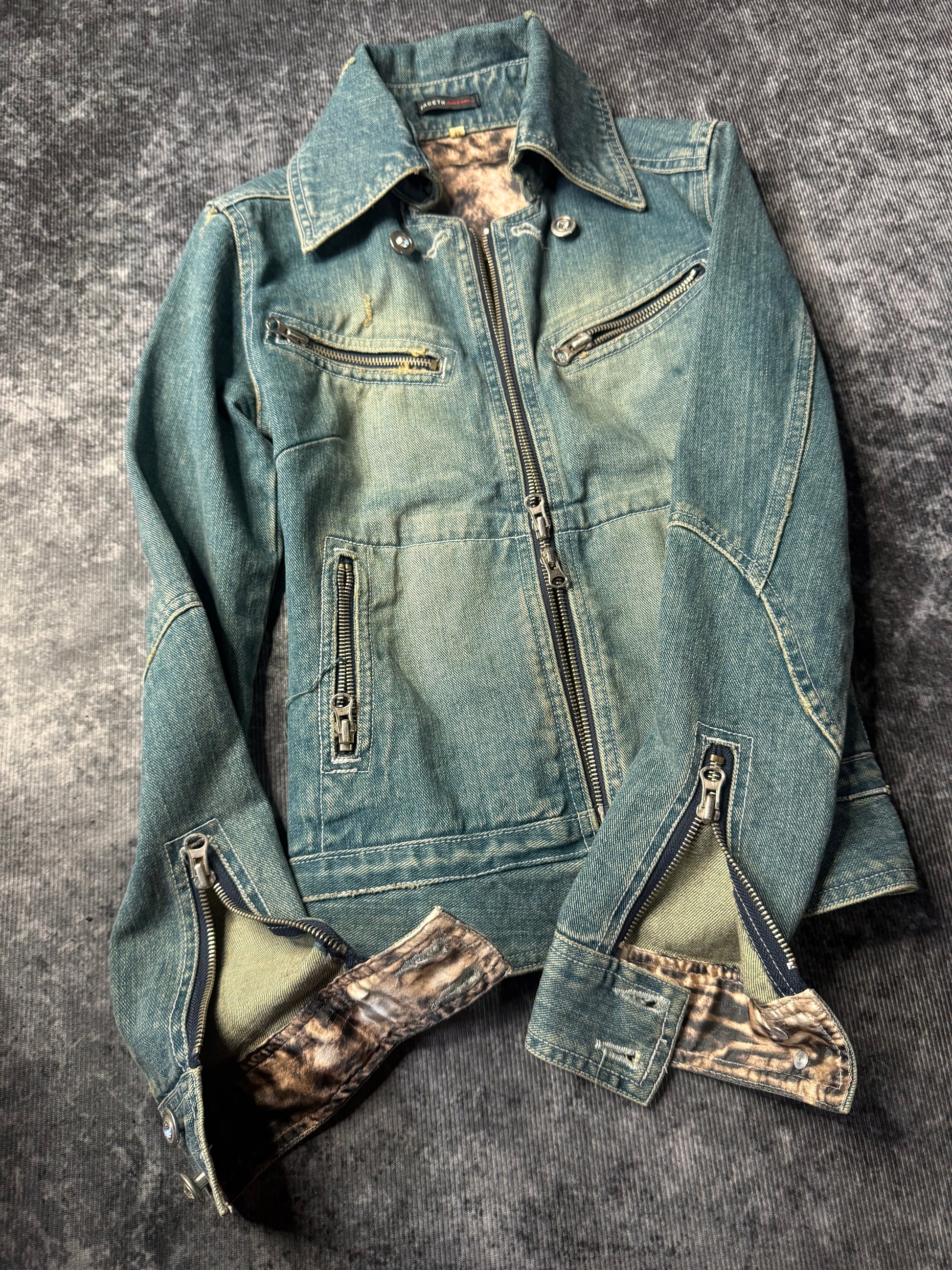 670726BAD2WEAR