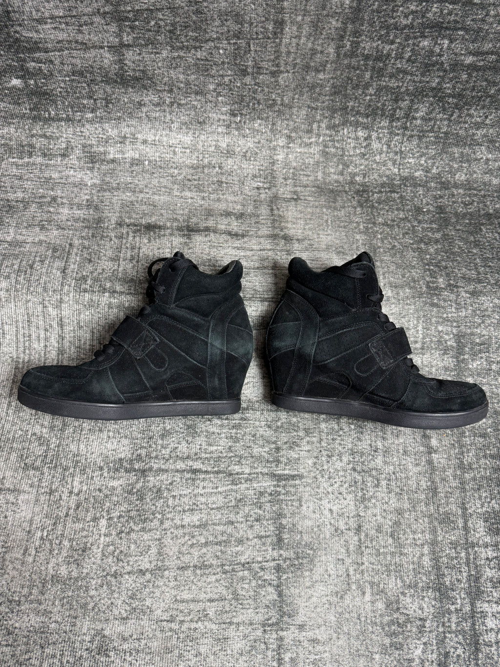 HAWKINS WEDGE SNEAKERS