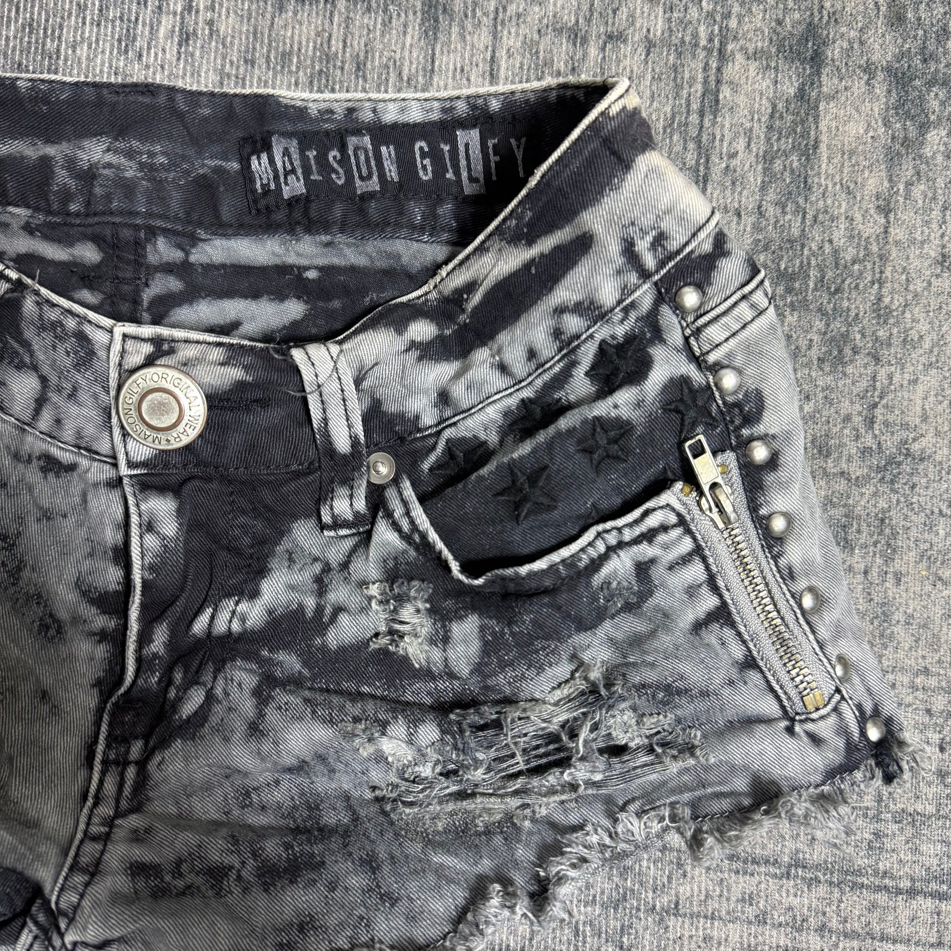 B2V-MAISON GLIFY SHORT ༒