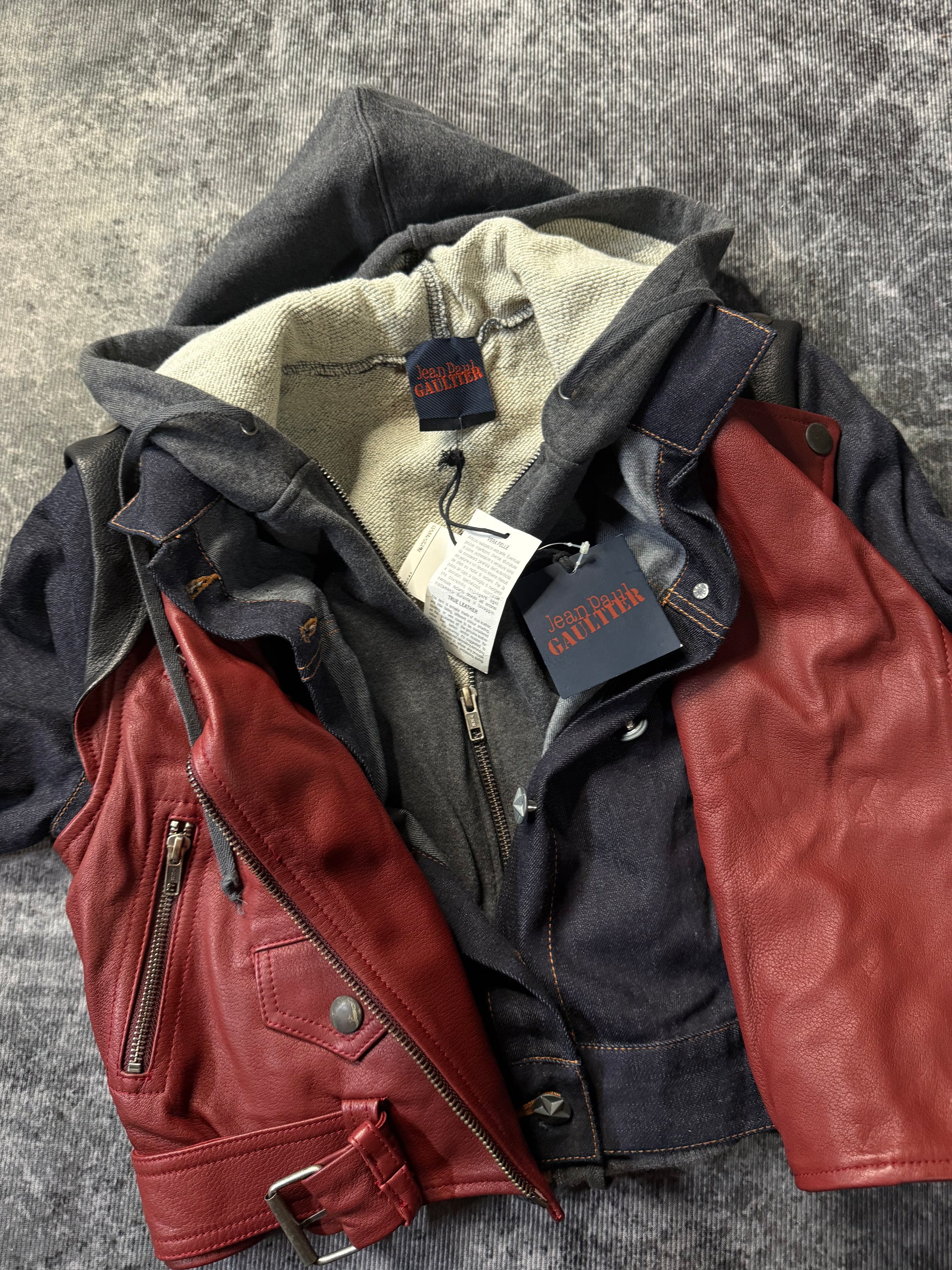 560726BAD2WEAR