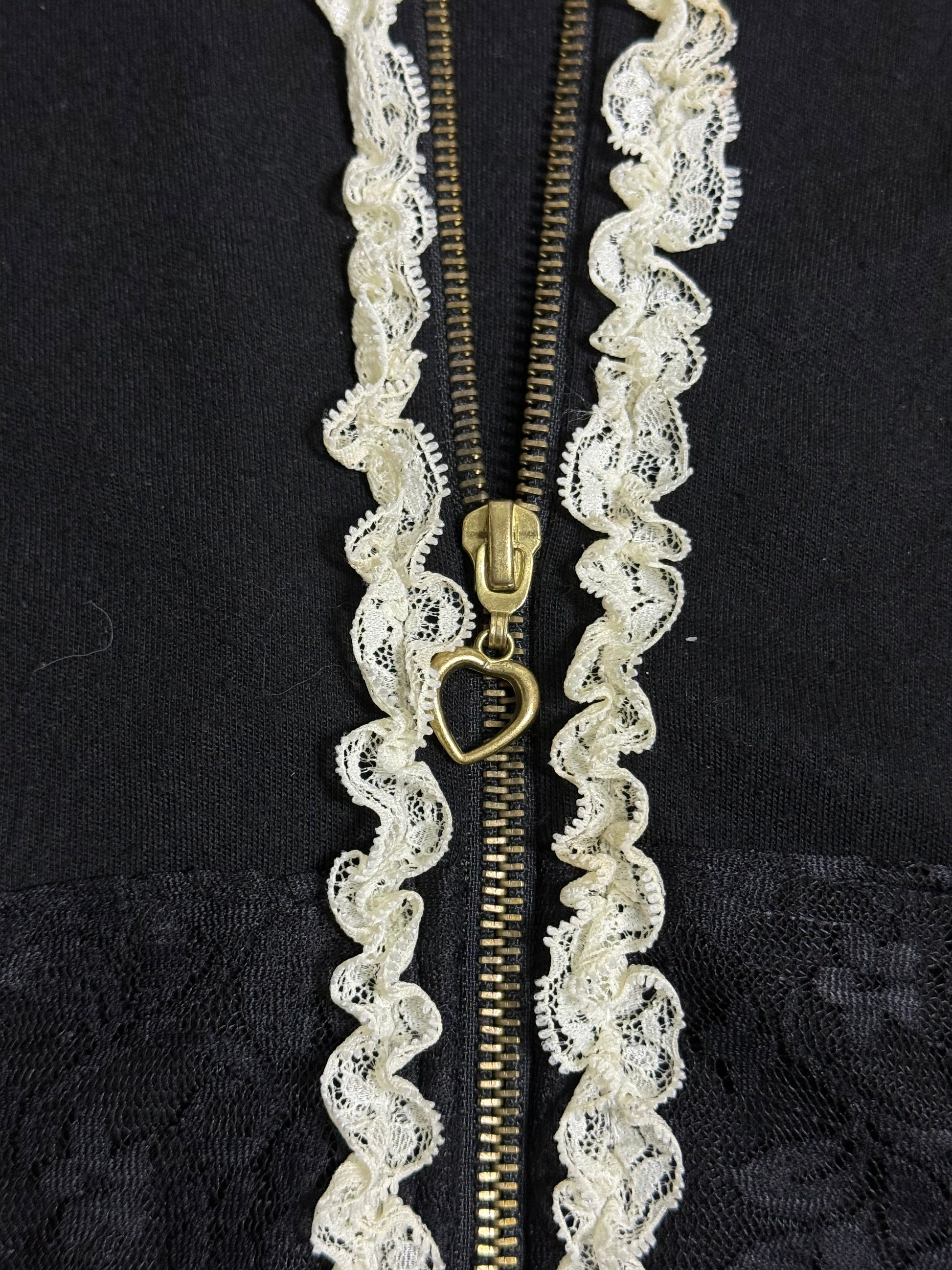 B2V-JOKY GAL HOODIE༒