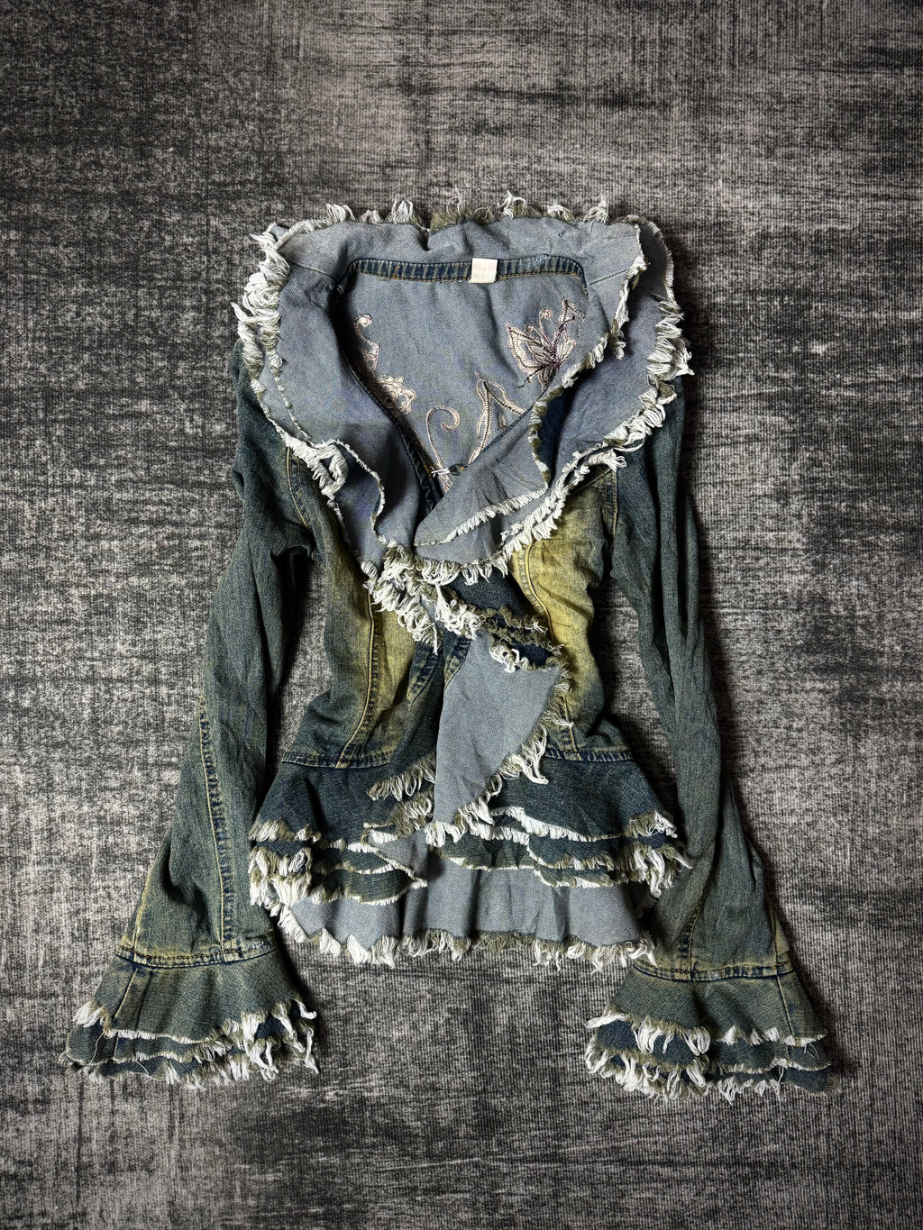 600926BAD2WEAR Check some details