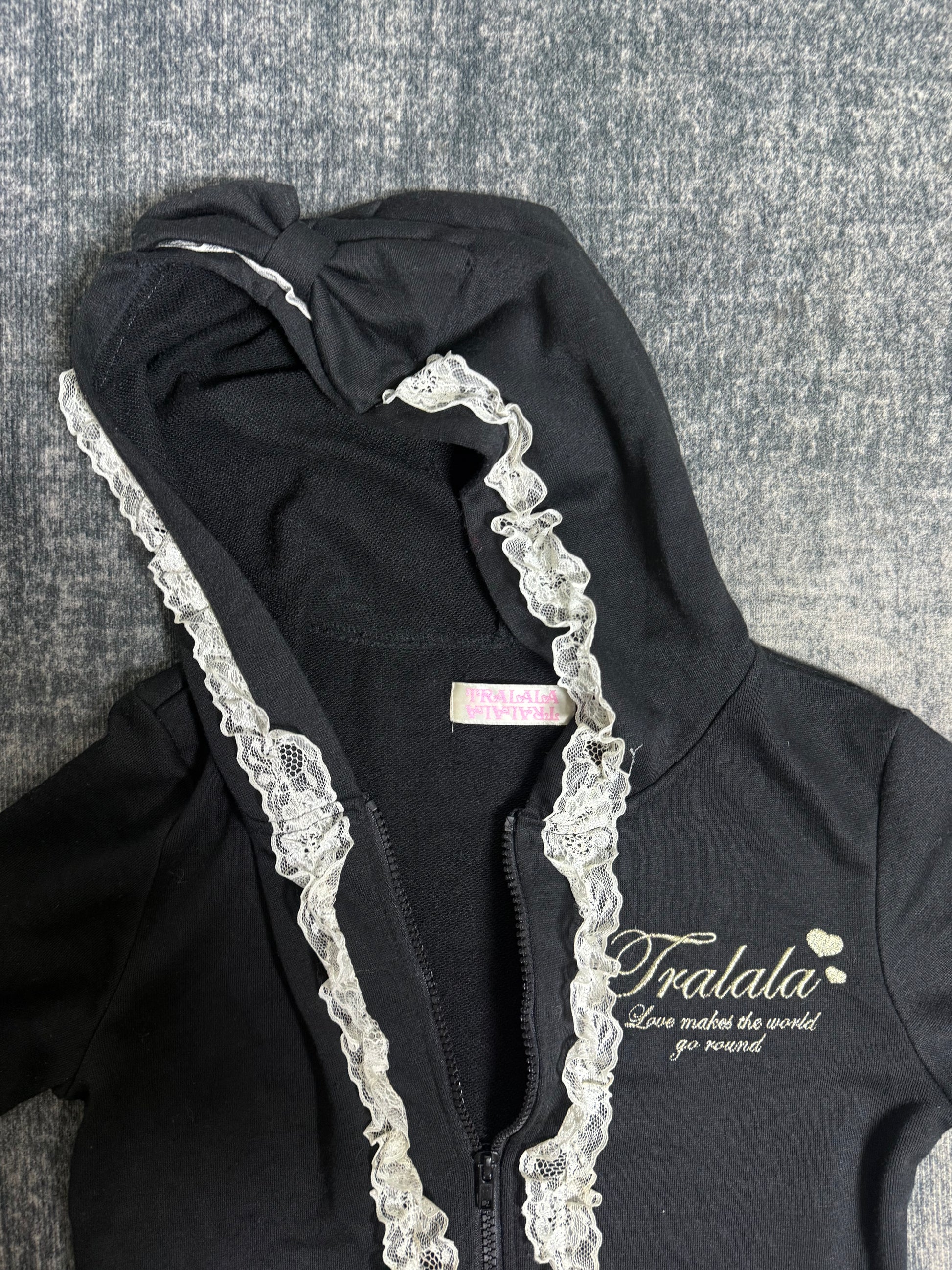 B2V-TRALALA HOODIE༒