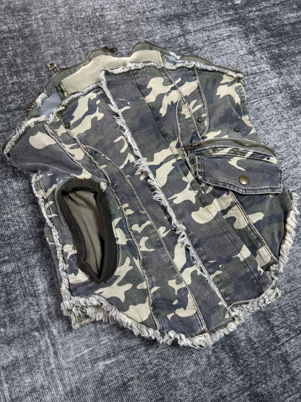 1100826BAD2WEAR