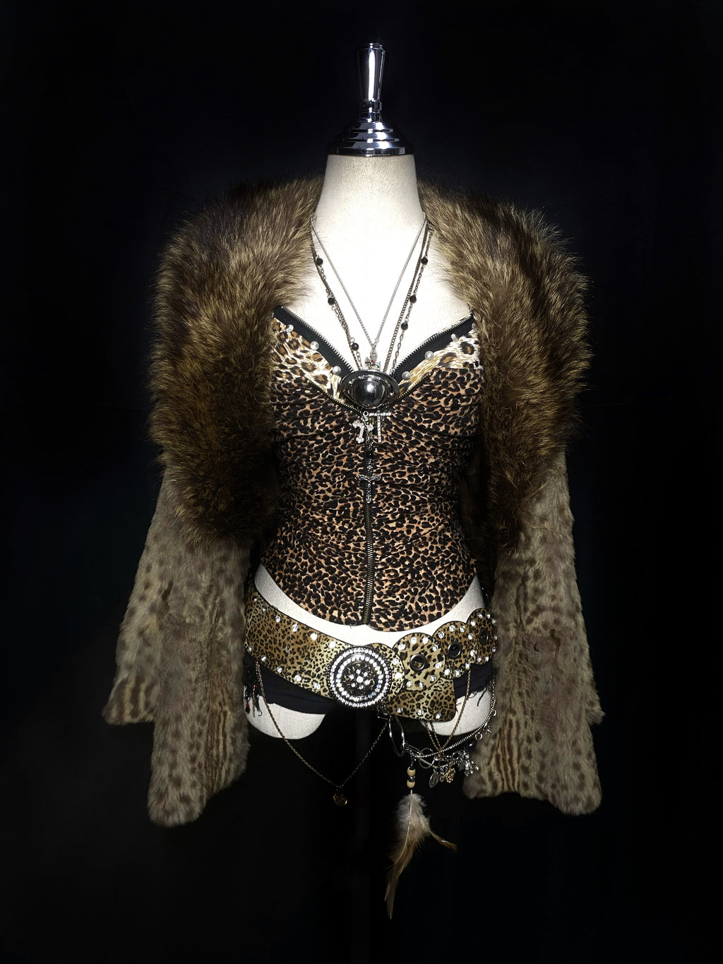 ༒𝐁𝟐𝐕༒𝟏 𝐎𝐅 𝟏 𝐋𝐈𝐌𝐈𝐓𝐄𝐃 𝐎𝐔𝐓𝐅𝐈𝐓