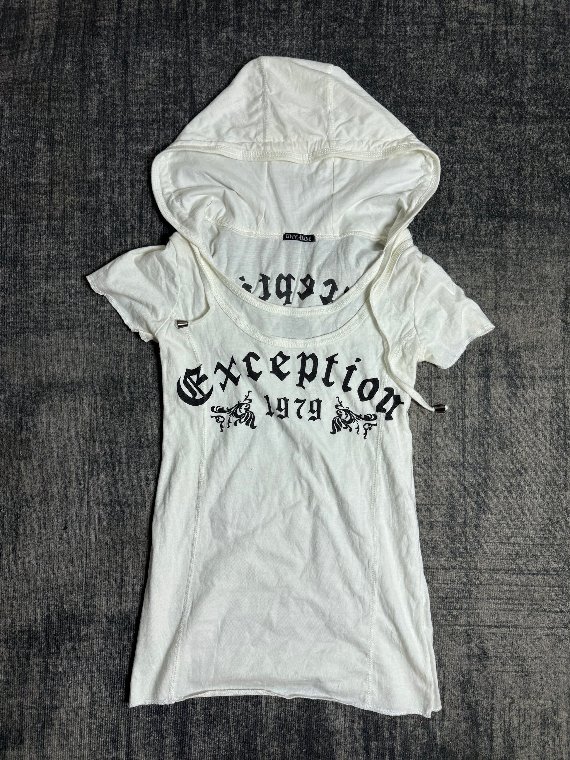 B2V- LIVIN ALONE HOODIE༒