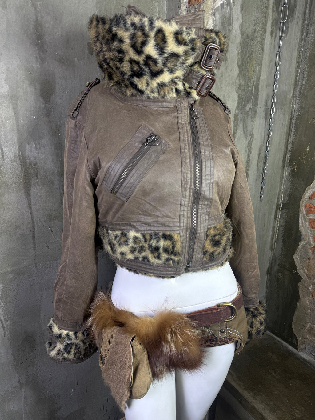 401026BAD2WEAR