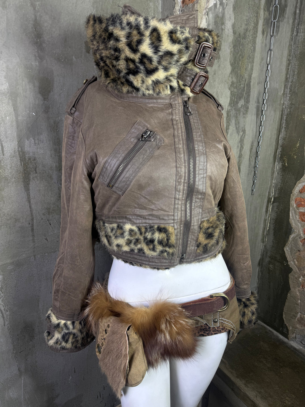 401026BAD2WEAR