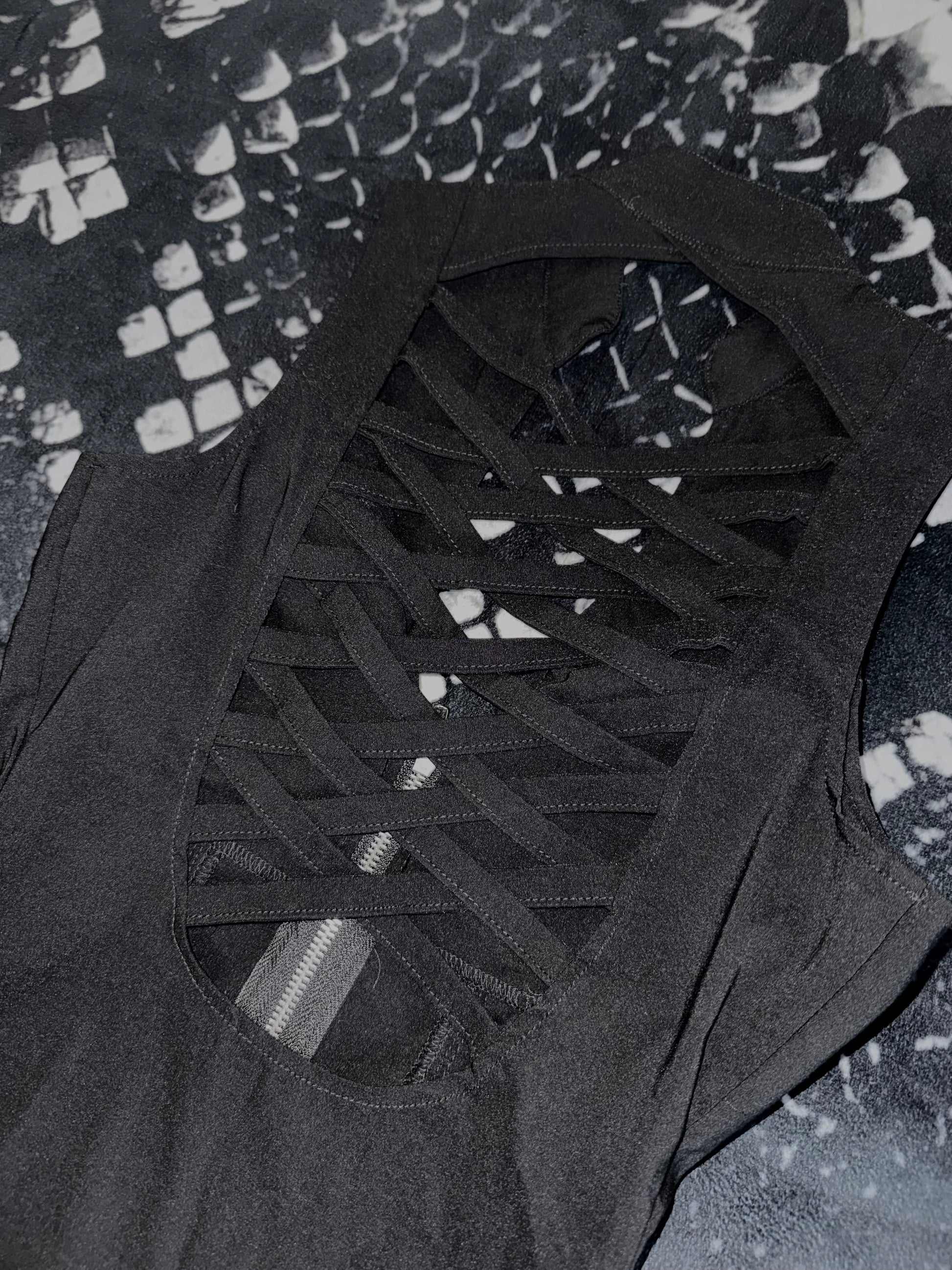 ༒ Black lace-up corset vest ༒