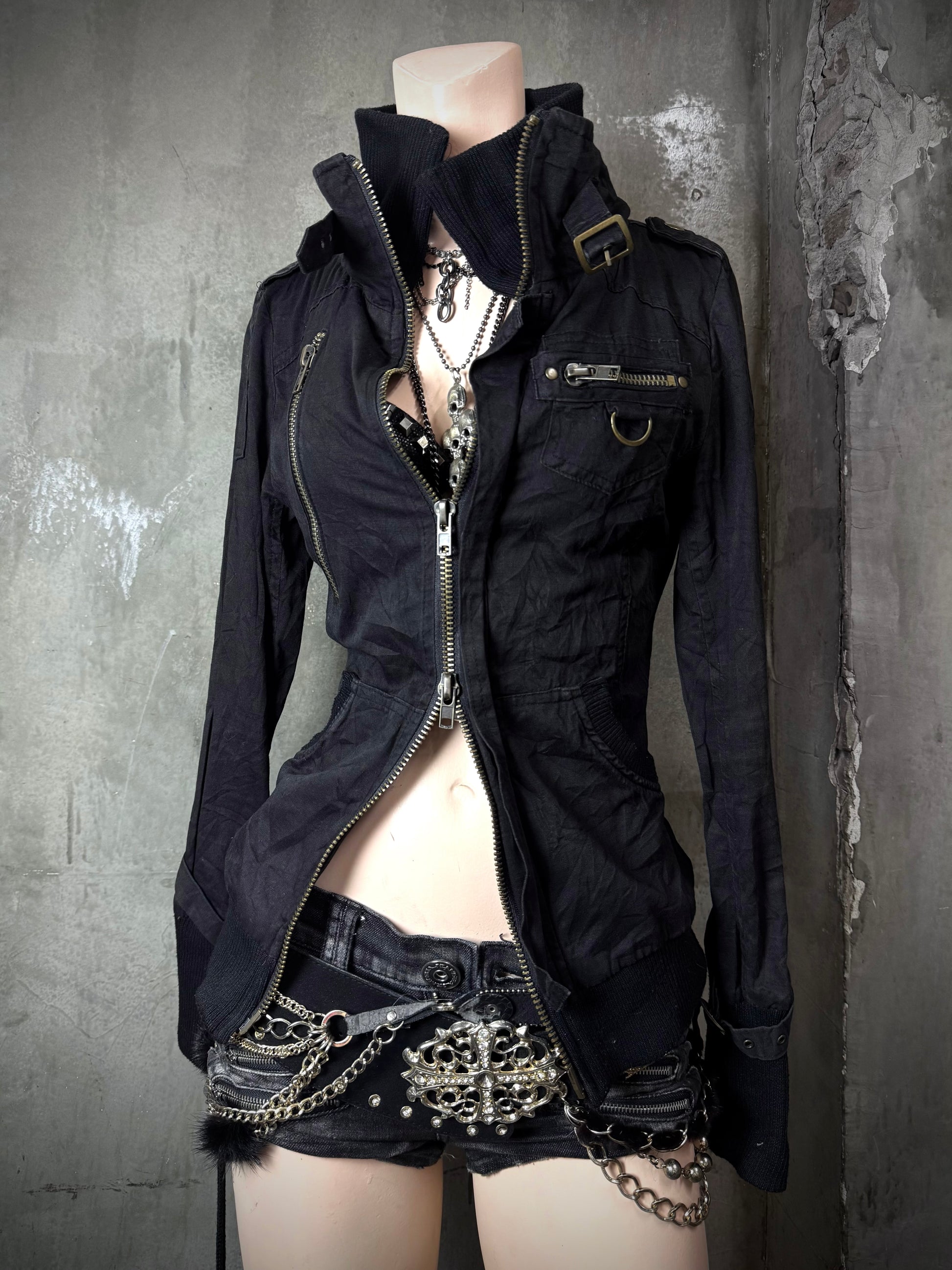 680826BAD2WEAR