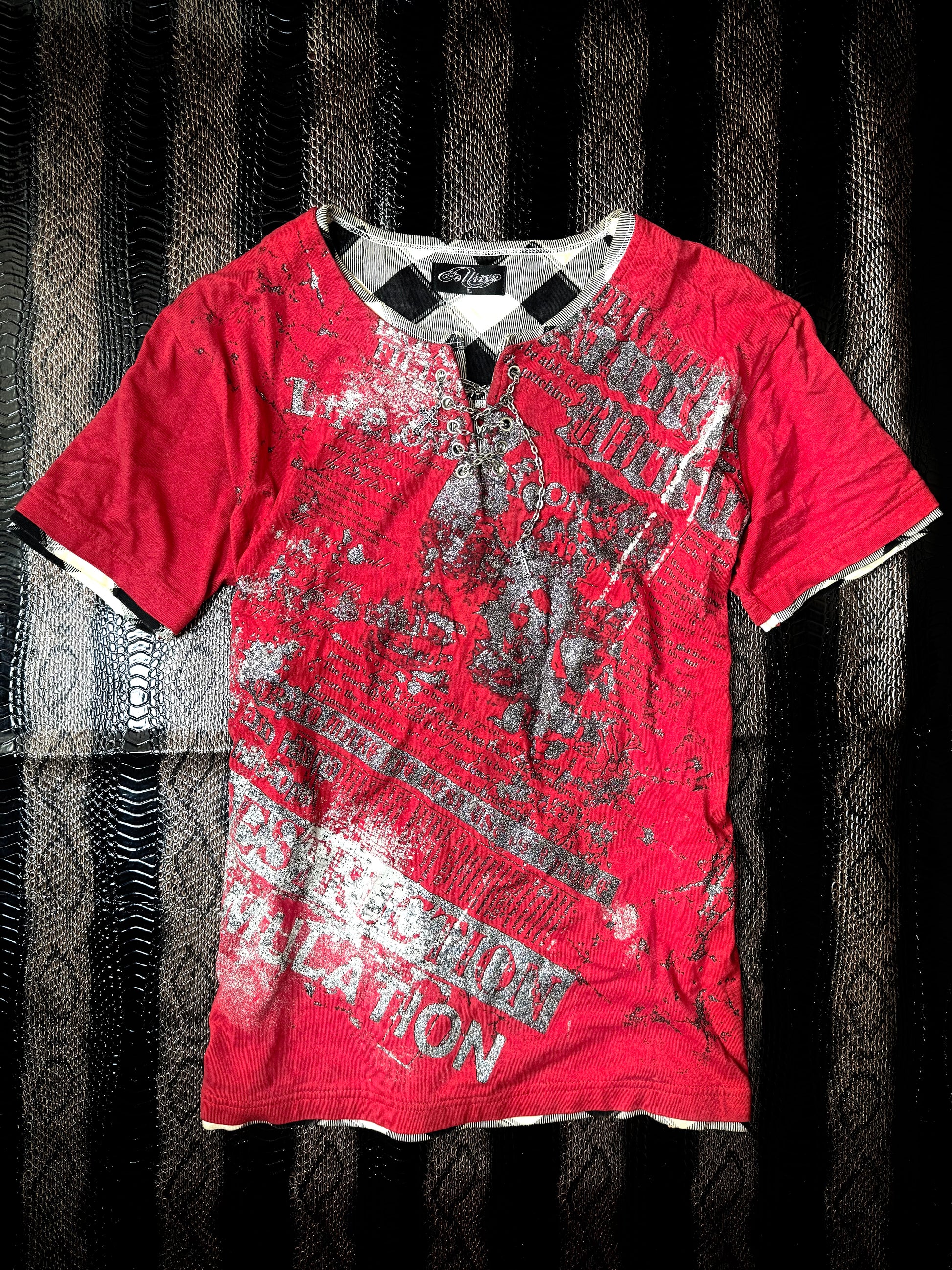 B2V GRAPHIC T07 ༒