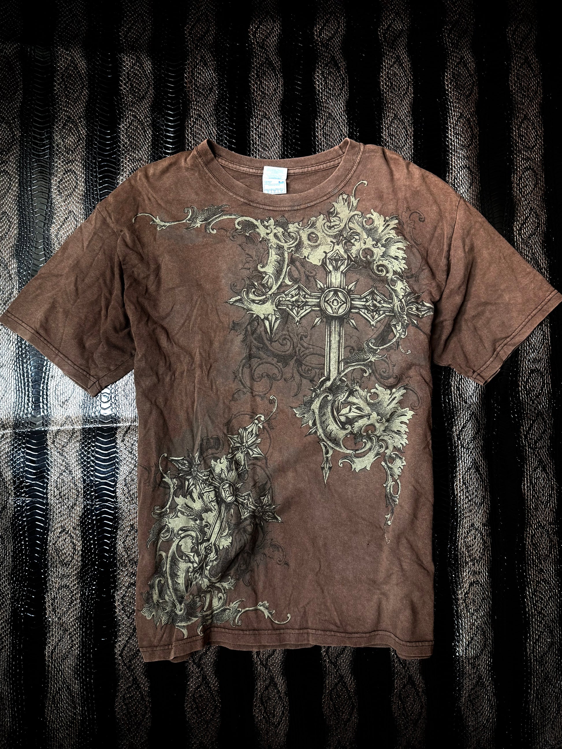B2V GRAPHIC T02 ༒