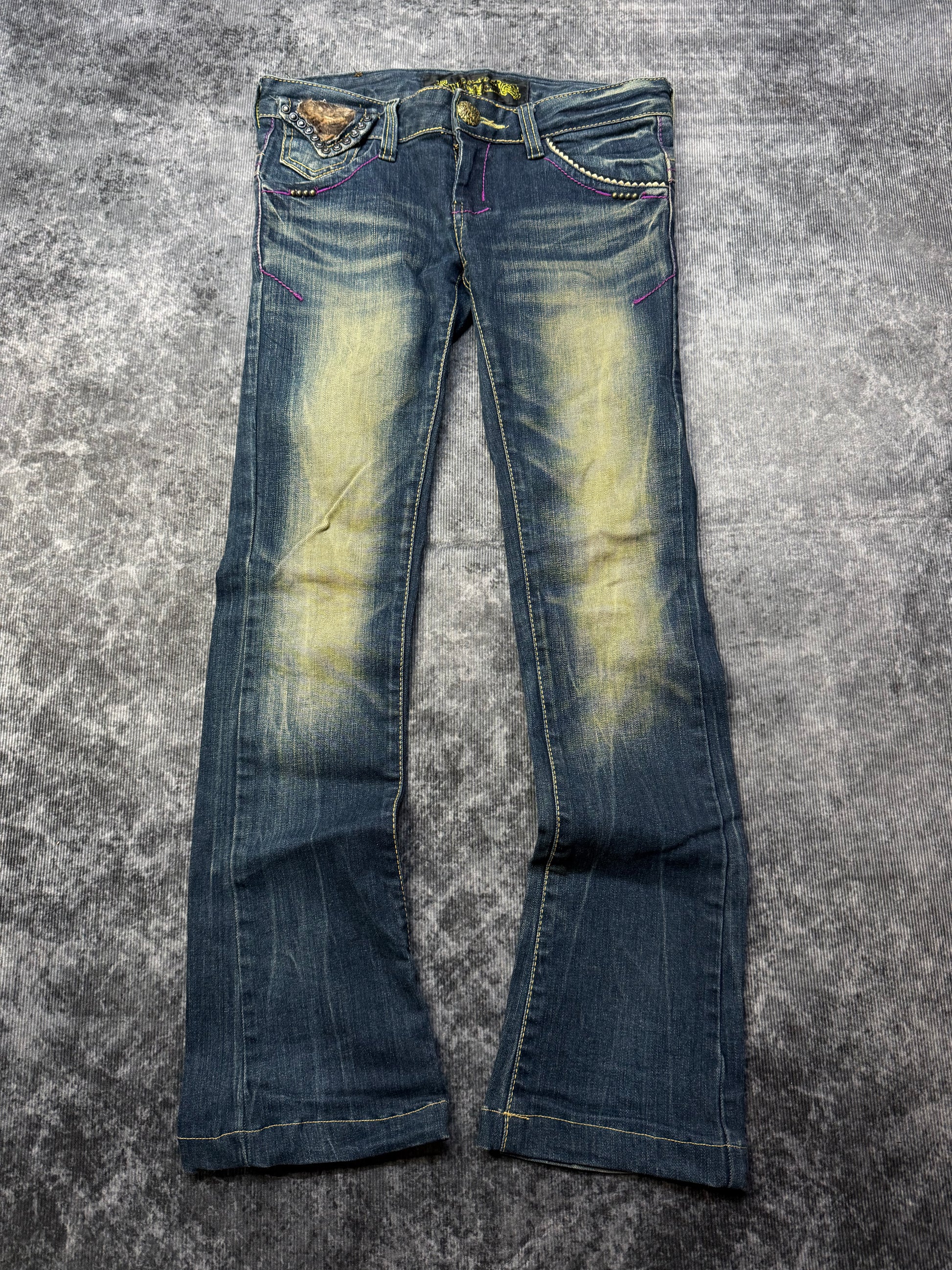 040826BAD2WEAR