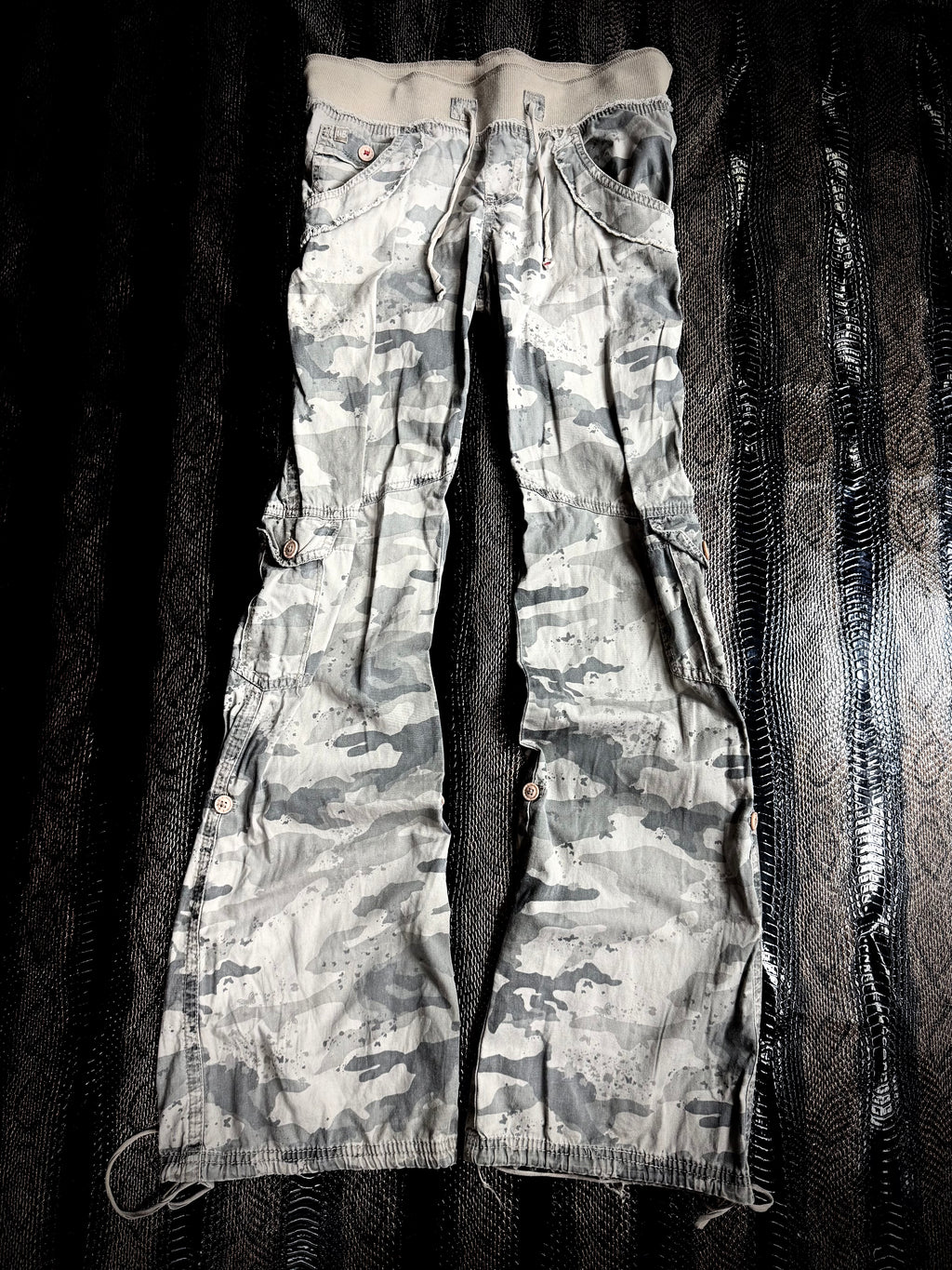 700626BAD2WEAR