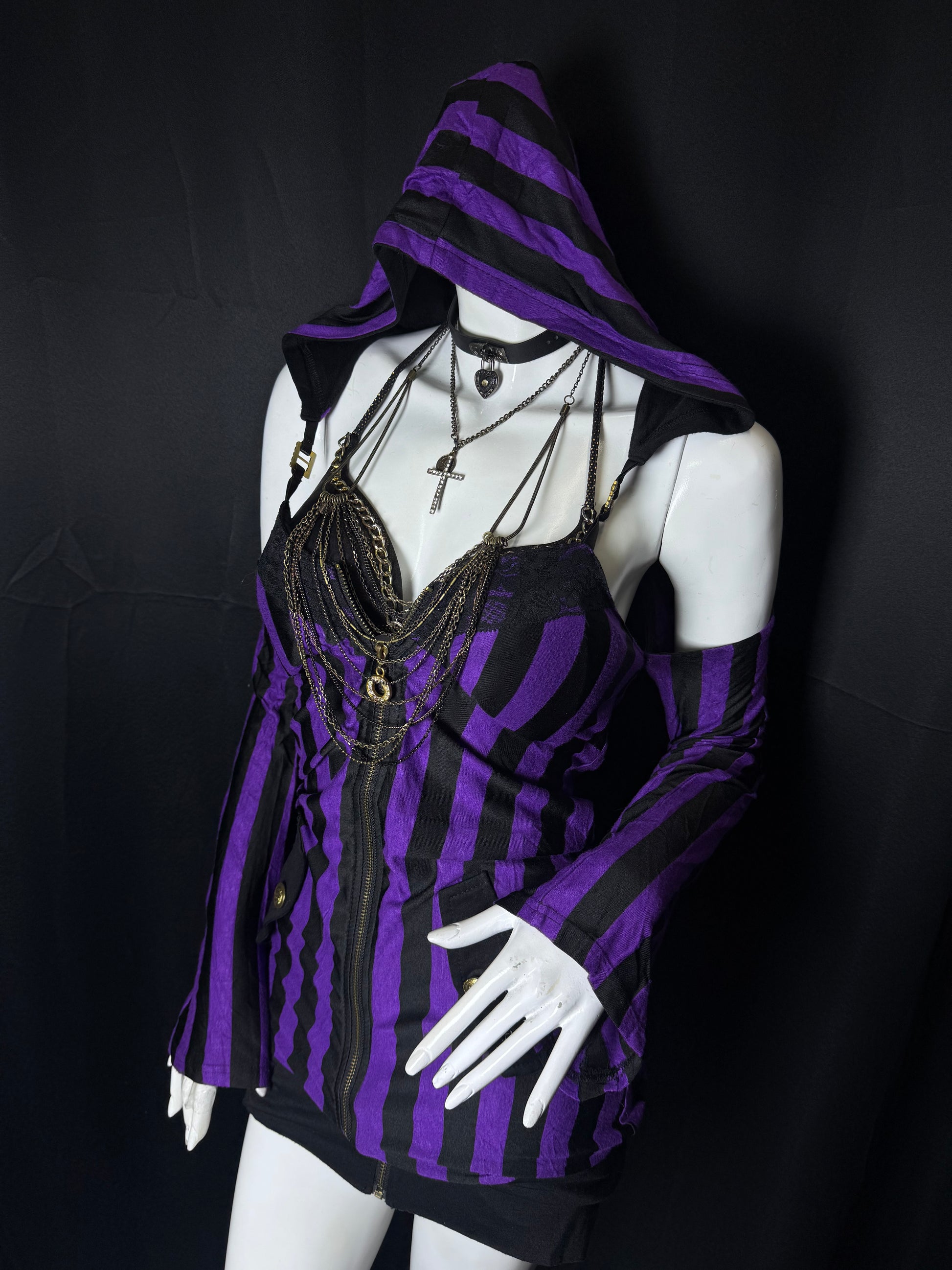 B2V-DIALLE HOODIE ༒