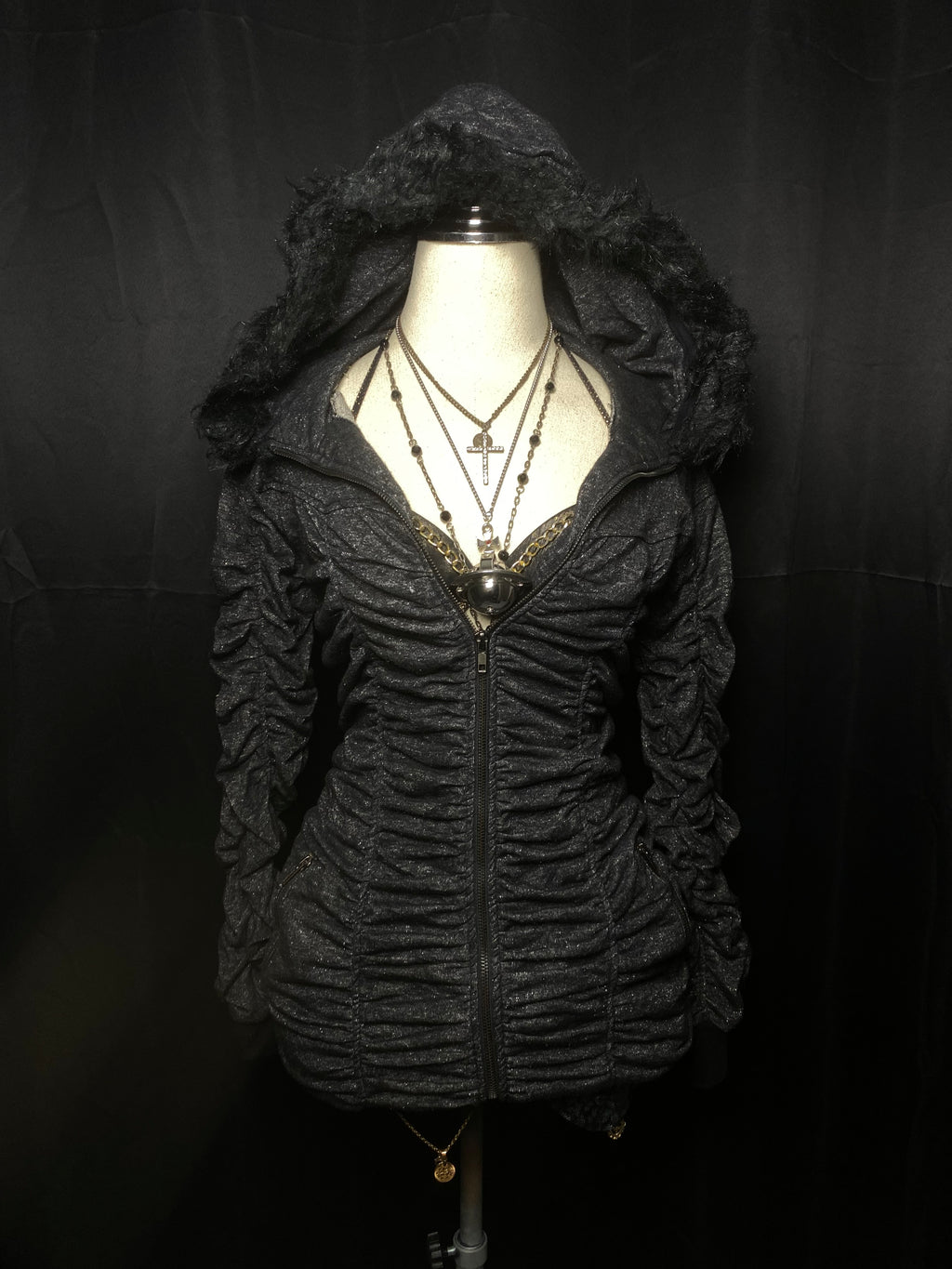 ༒Very cool very hot jacket hahah༒