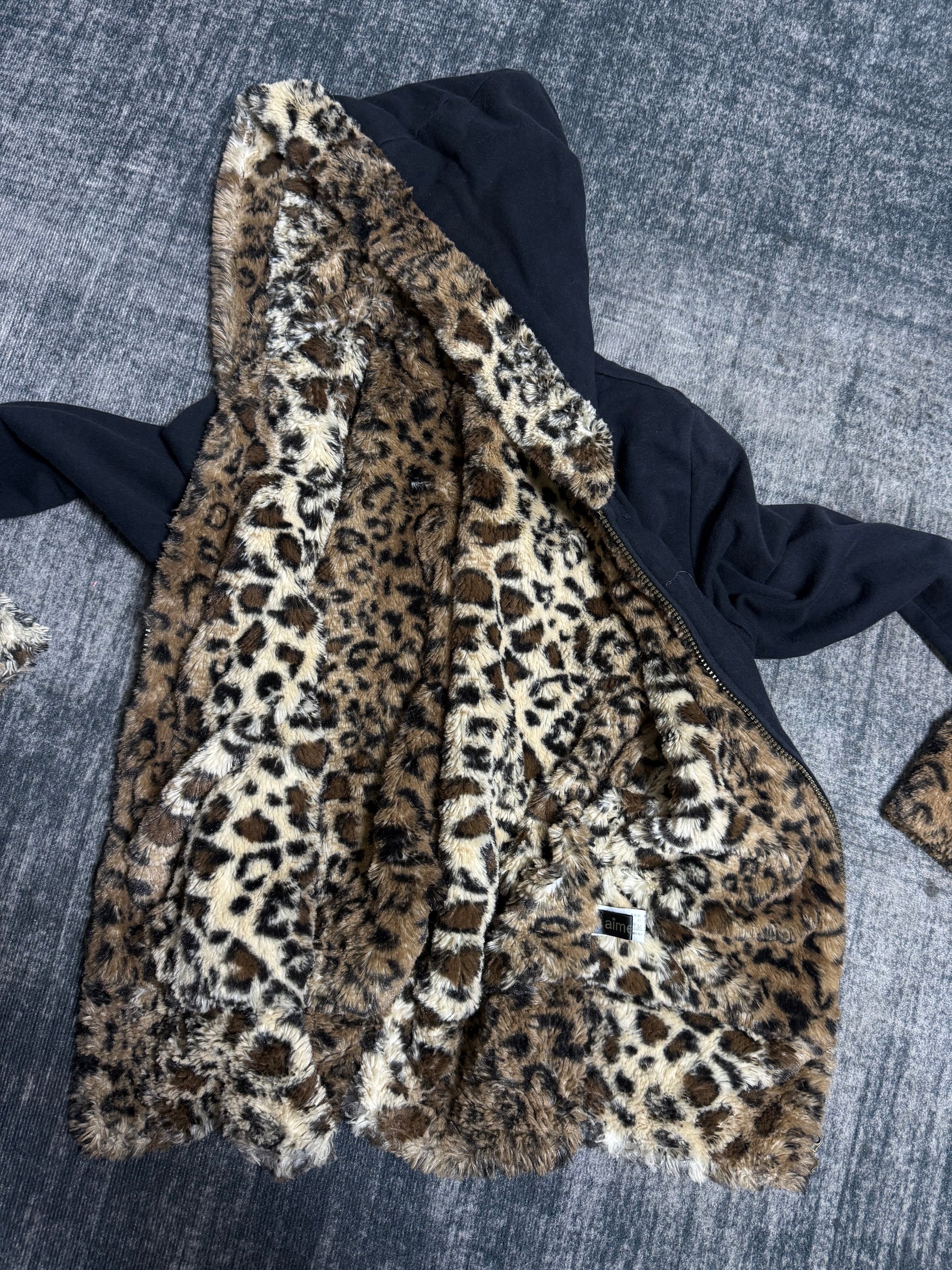 B2V-AiMERFEEL HOODIE༒