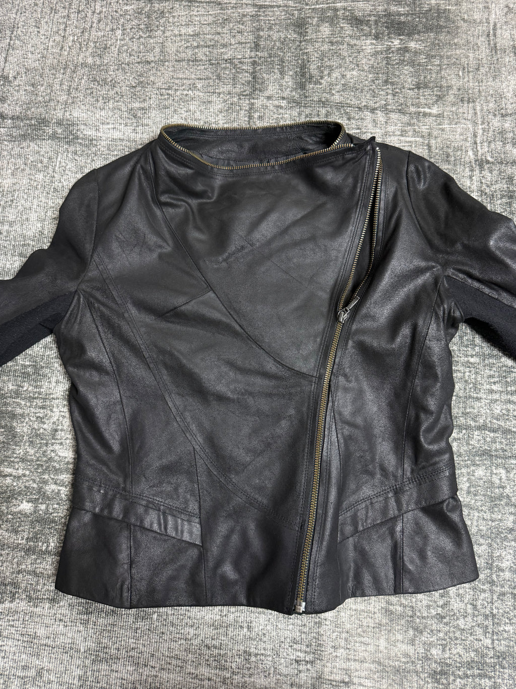 RULE LEATHER JACKET ༒