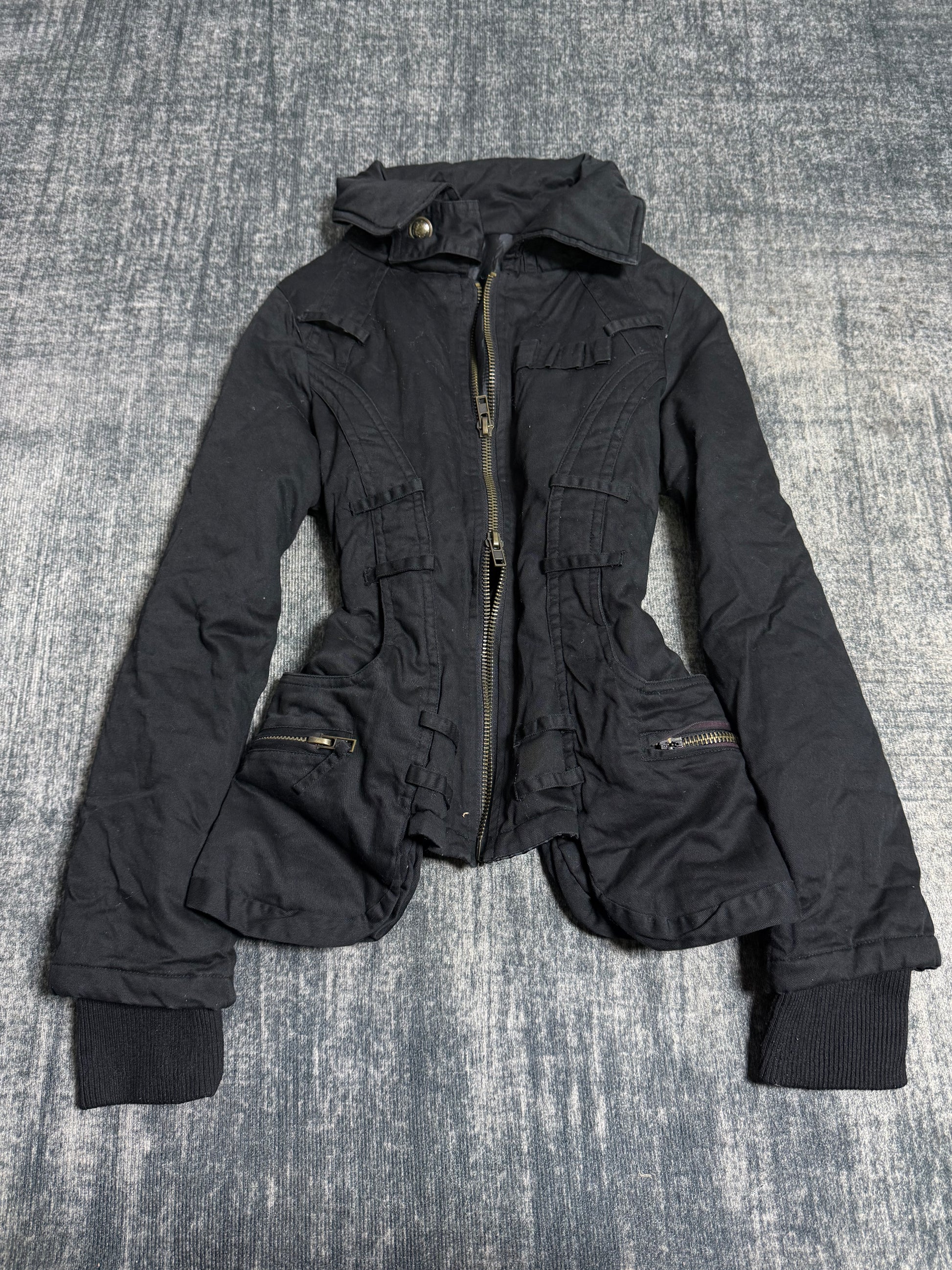 B2V- MAIA LABLE JACKET༒