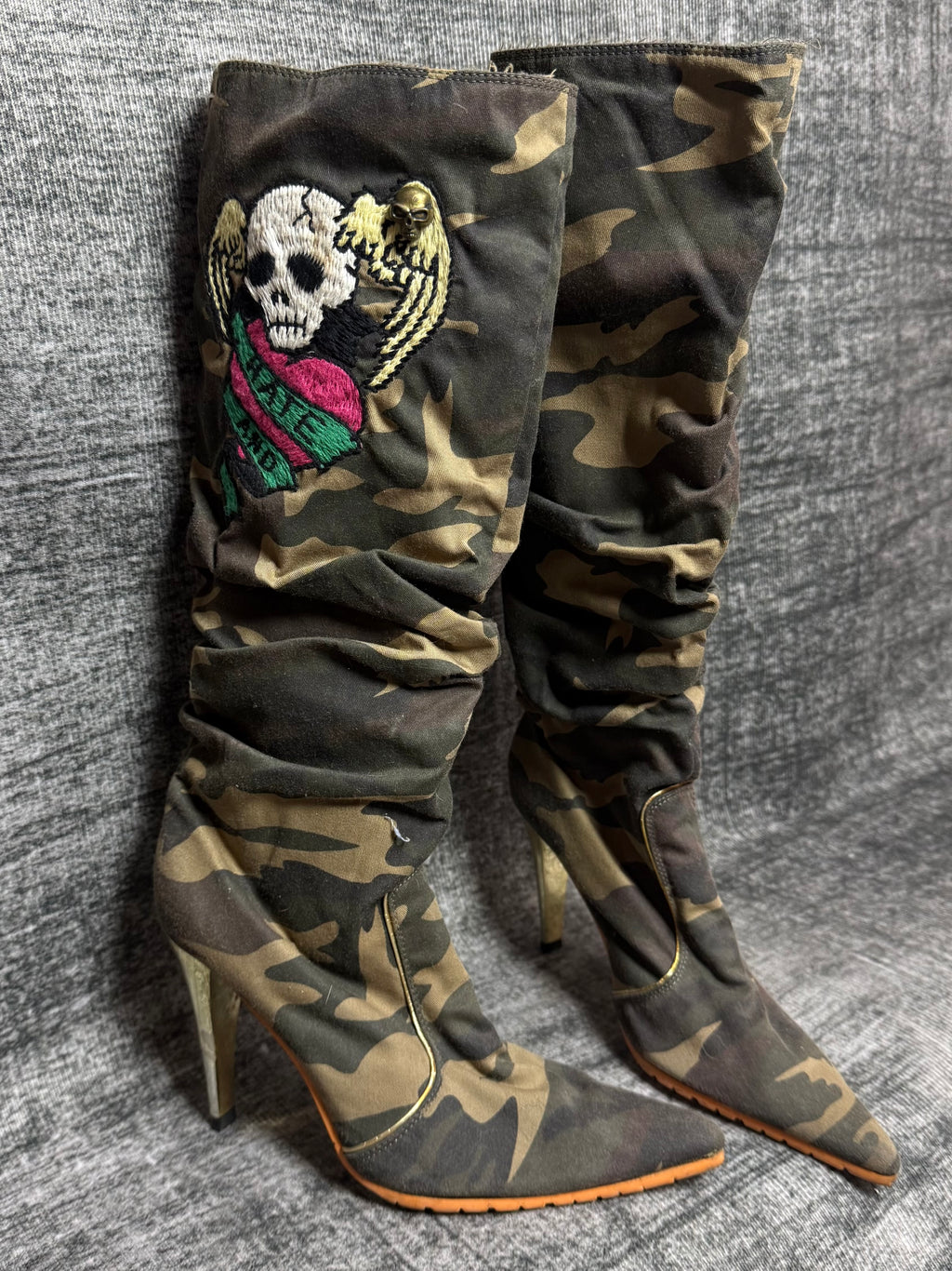 CAMO BOOTS
