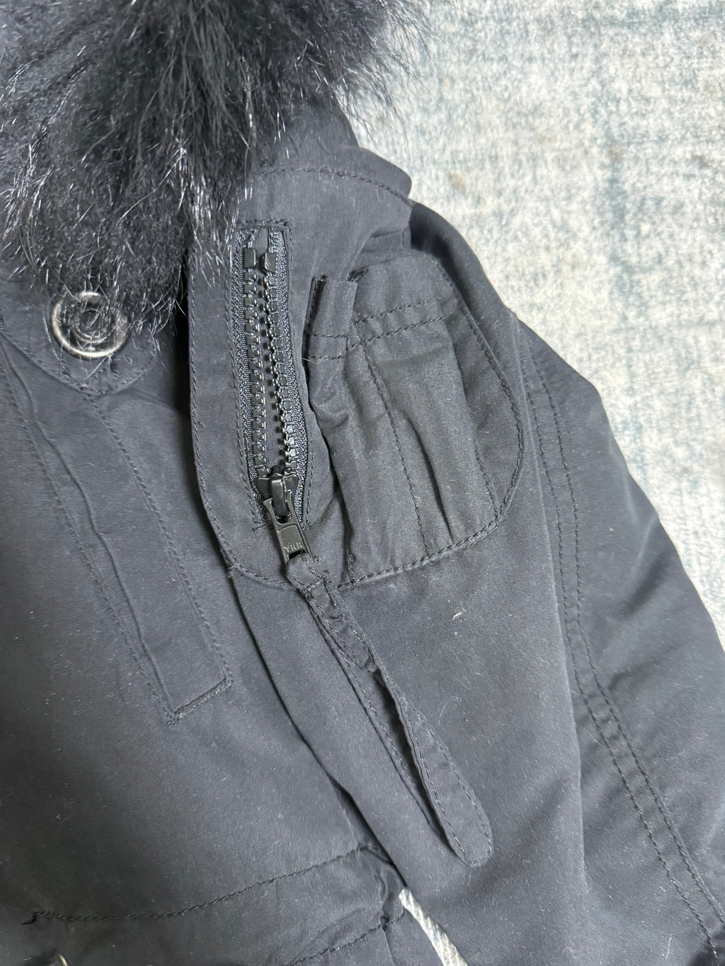 B2V- SLY JACKET༒