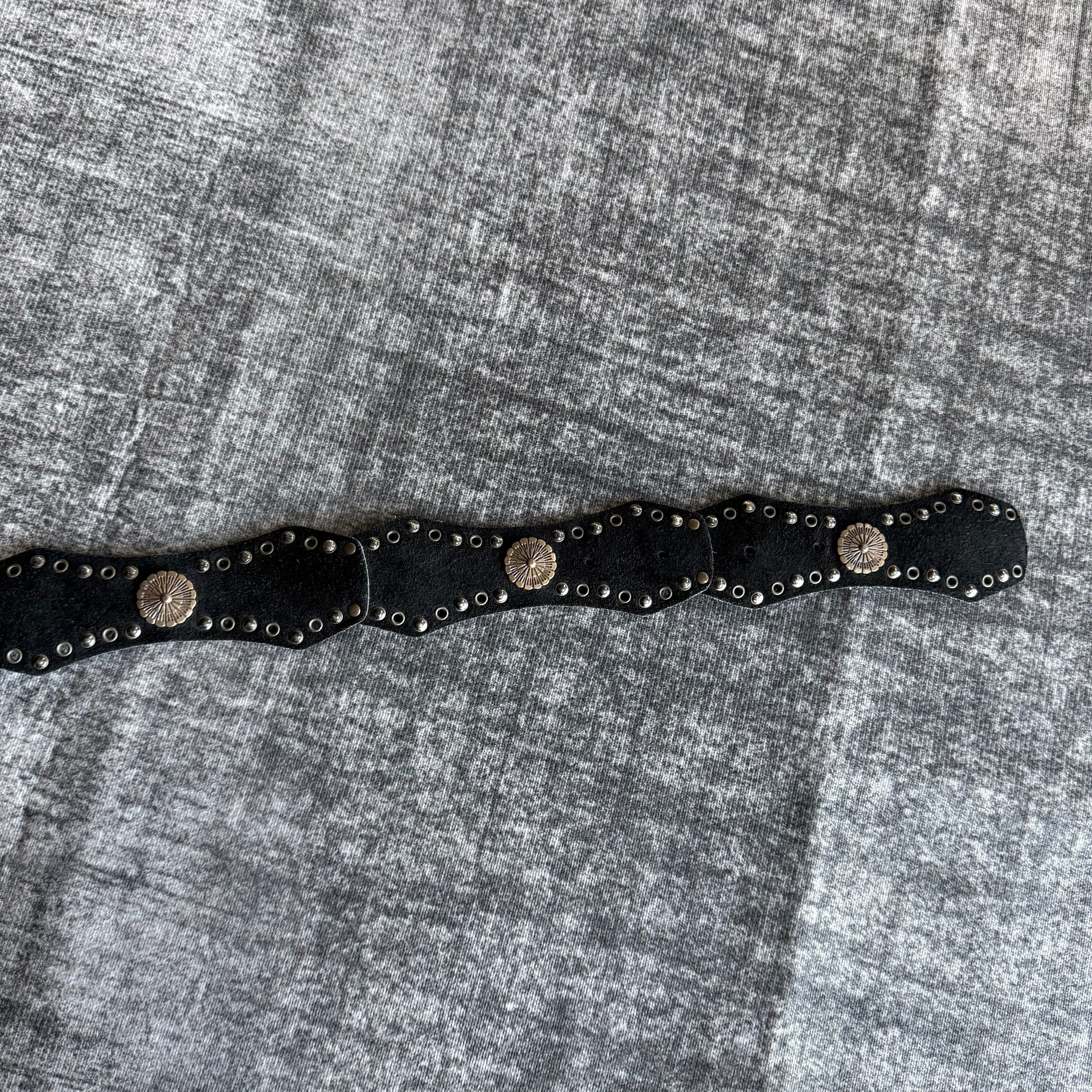 RAVEN STUD BELT