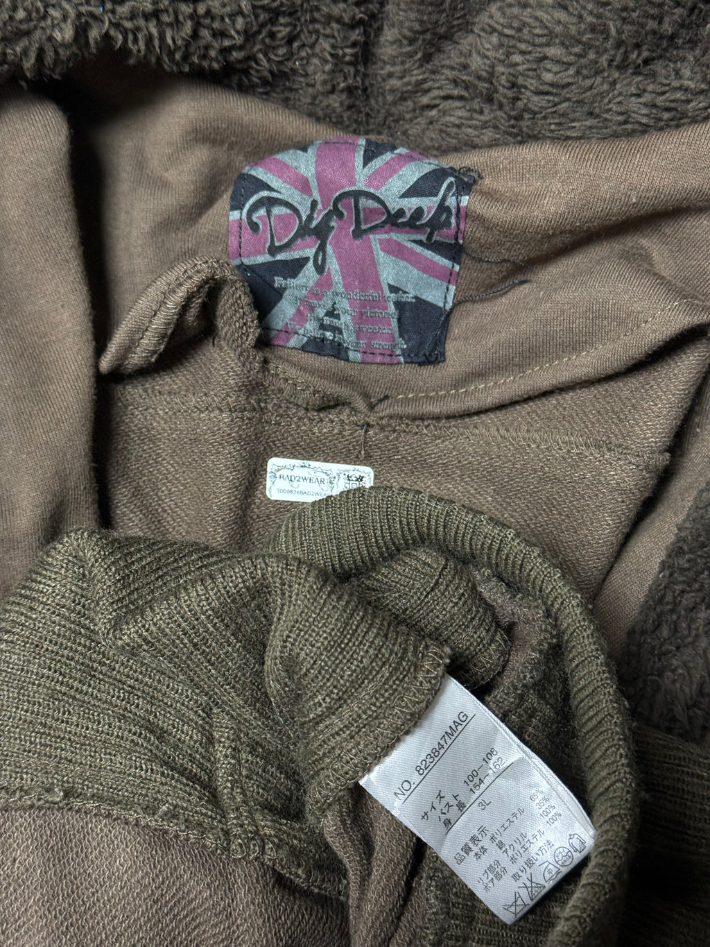 1000826BAD2WEAR