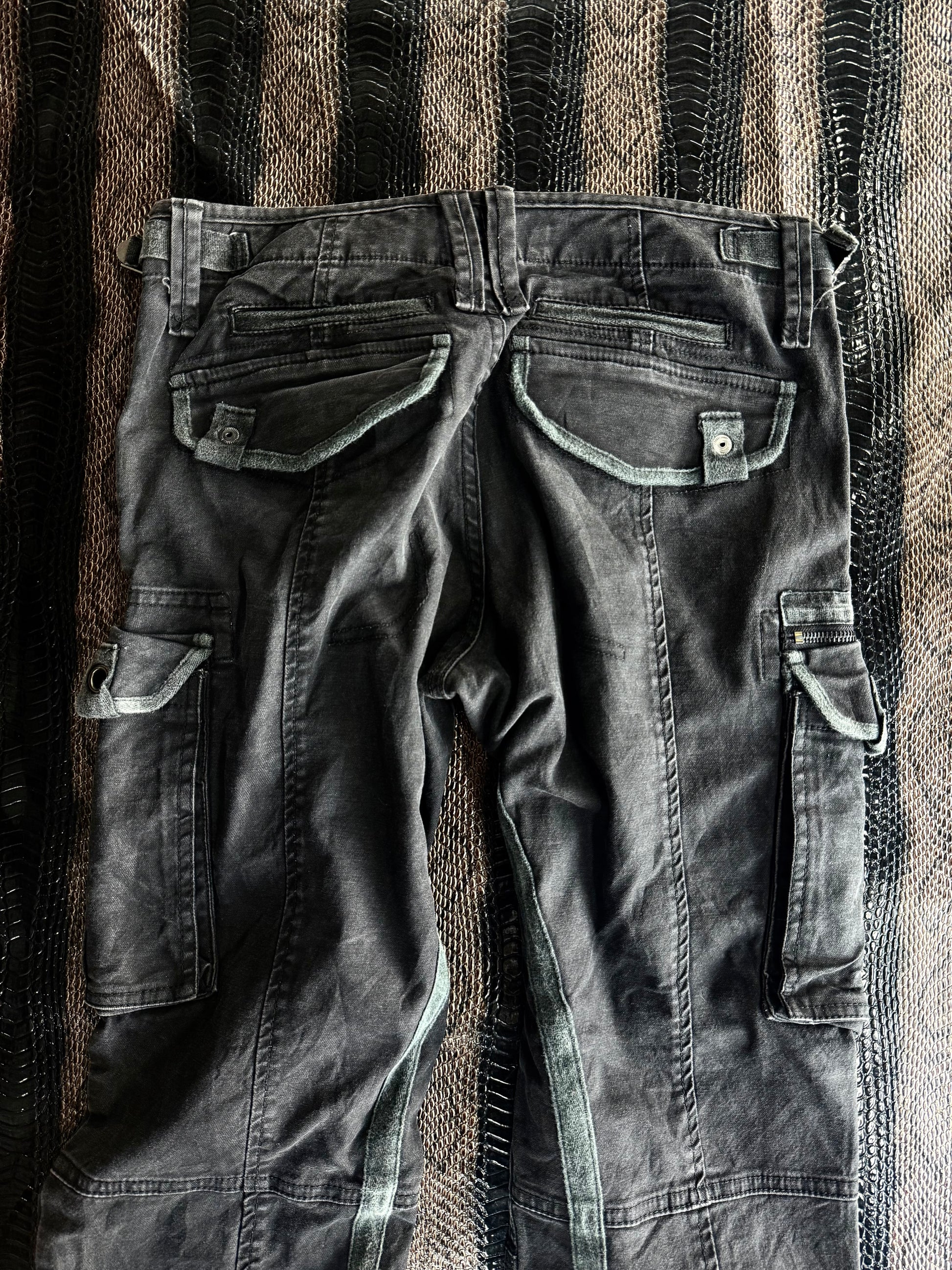 490626BAD2WEAR