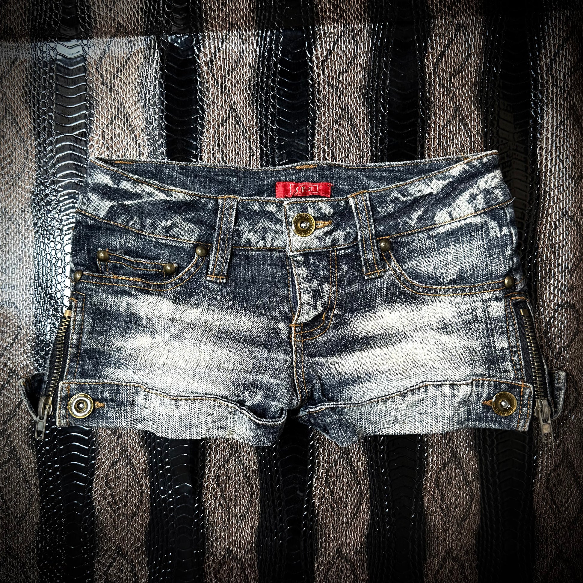 B2V SUMMER SHORTS 017 ༒