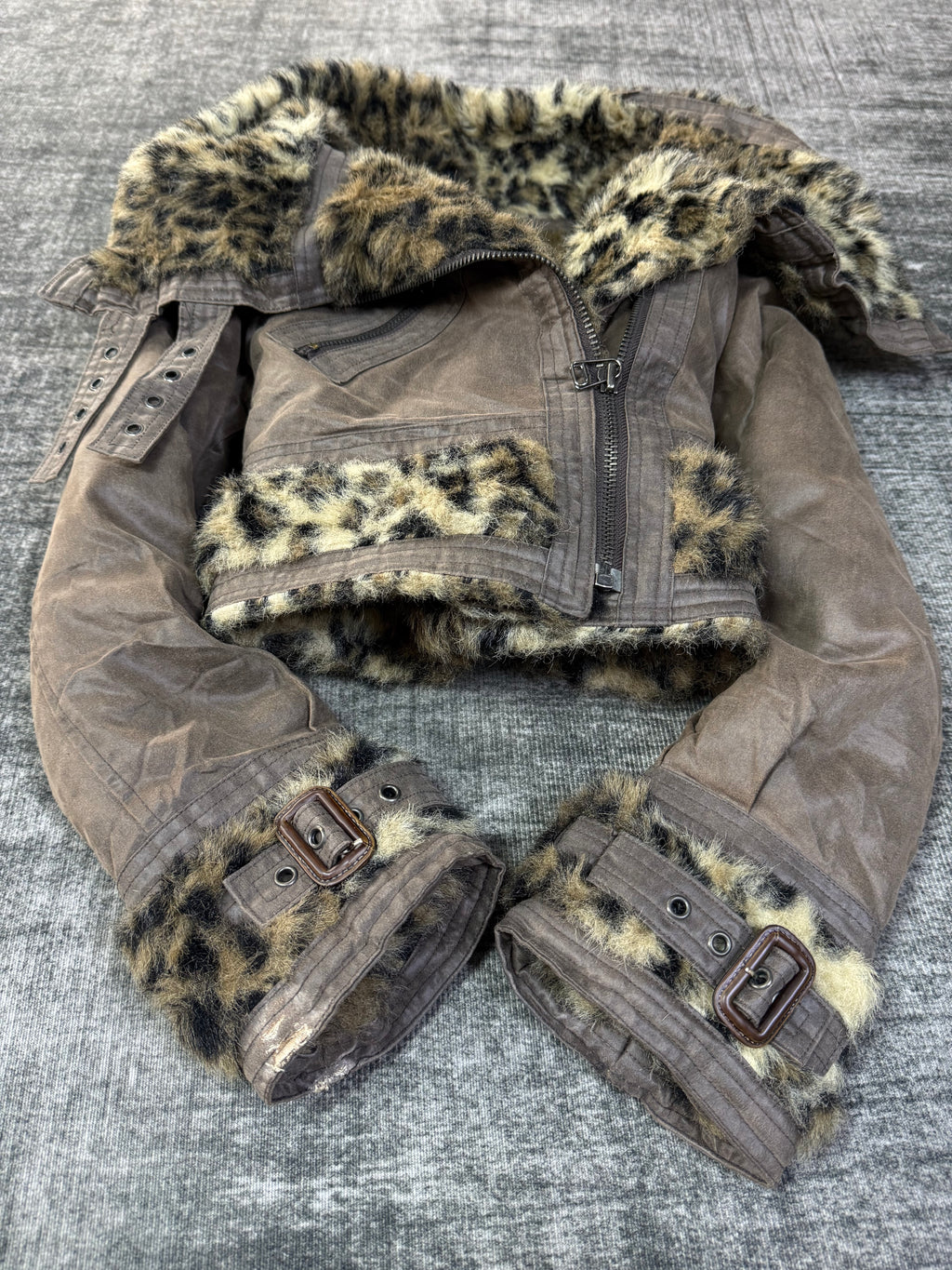401026BAD2WEAR