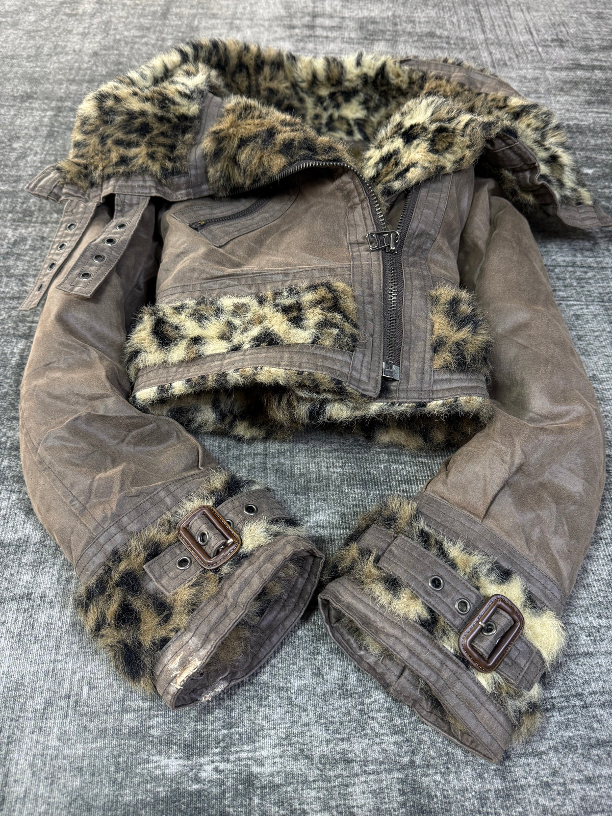 401026BAD2WEAR