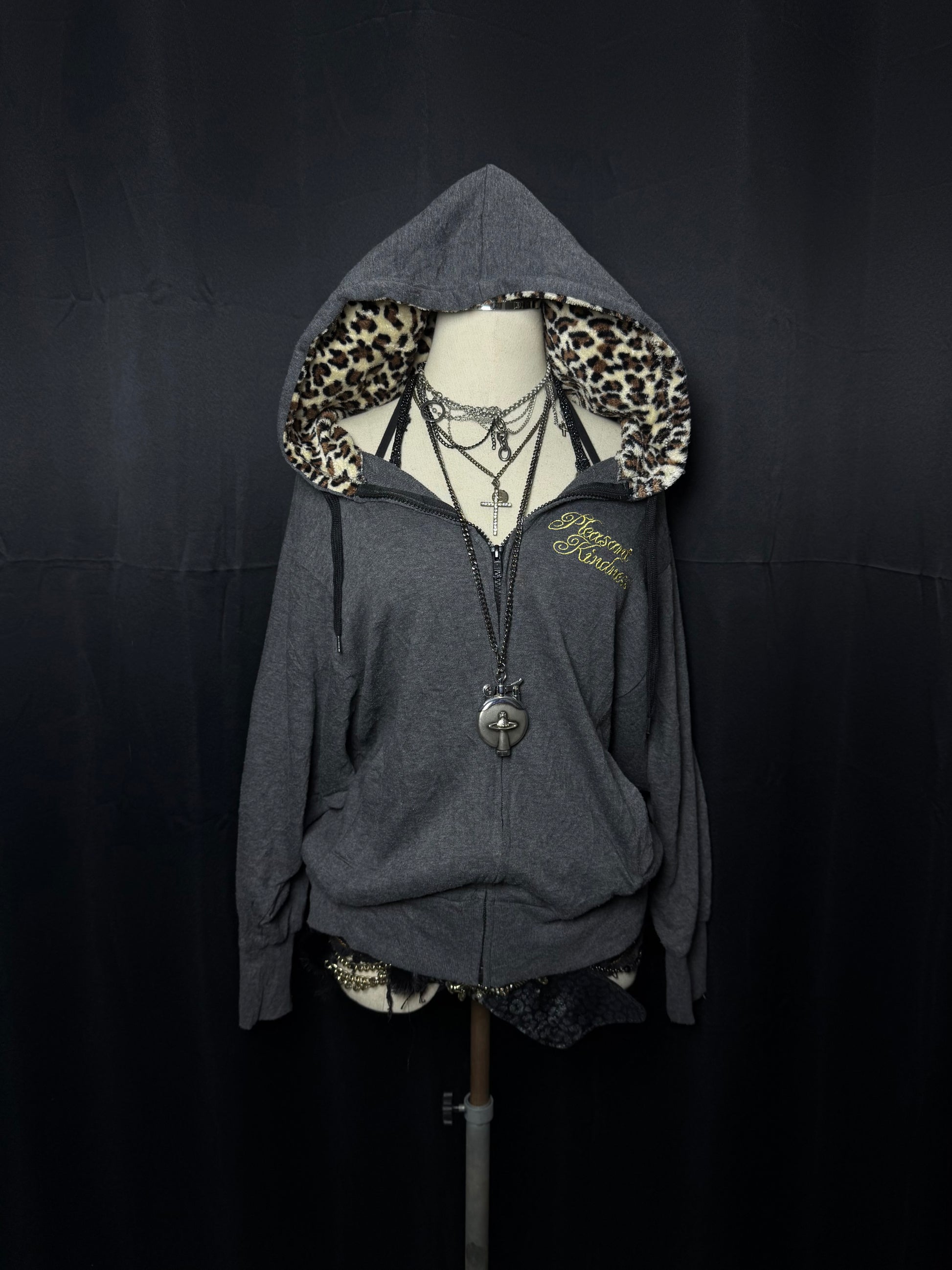 B2V-CORNFLEAK HOODIE༒