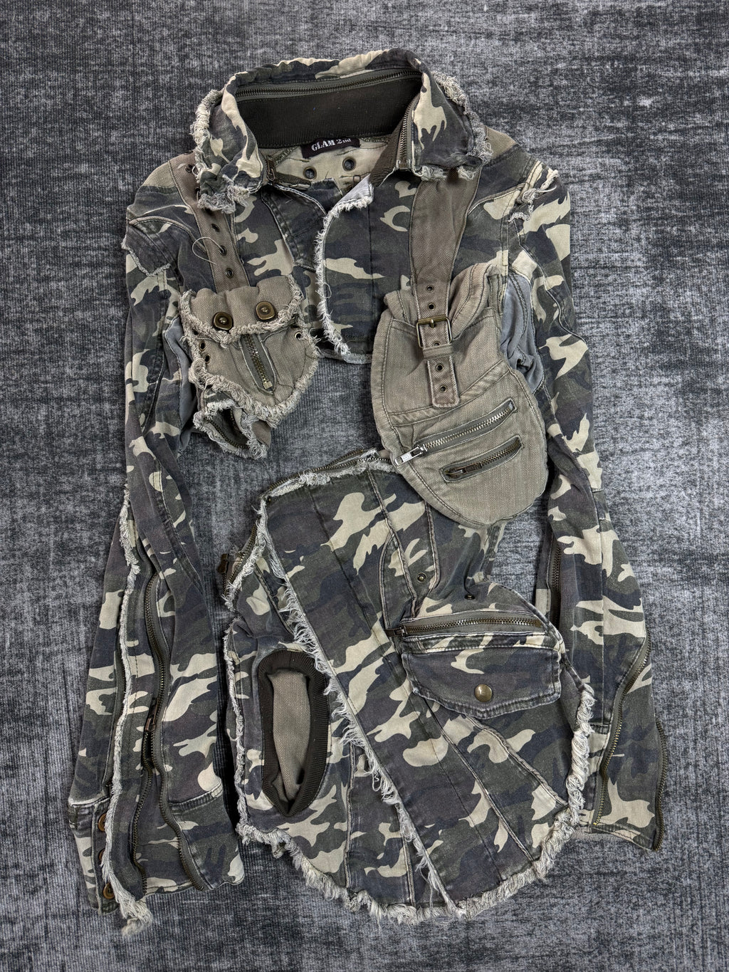 1100826BAD2WEAR