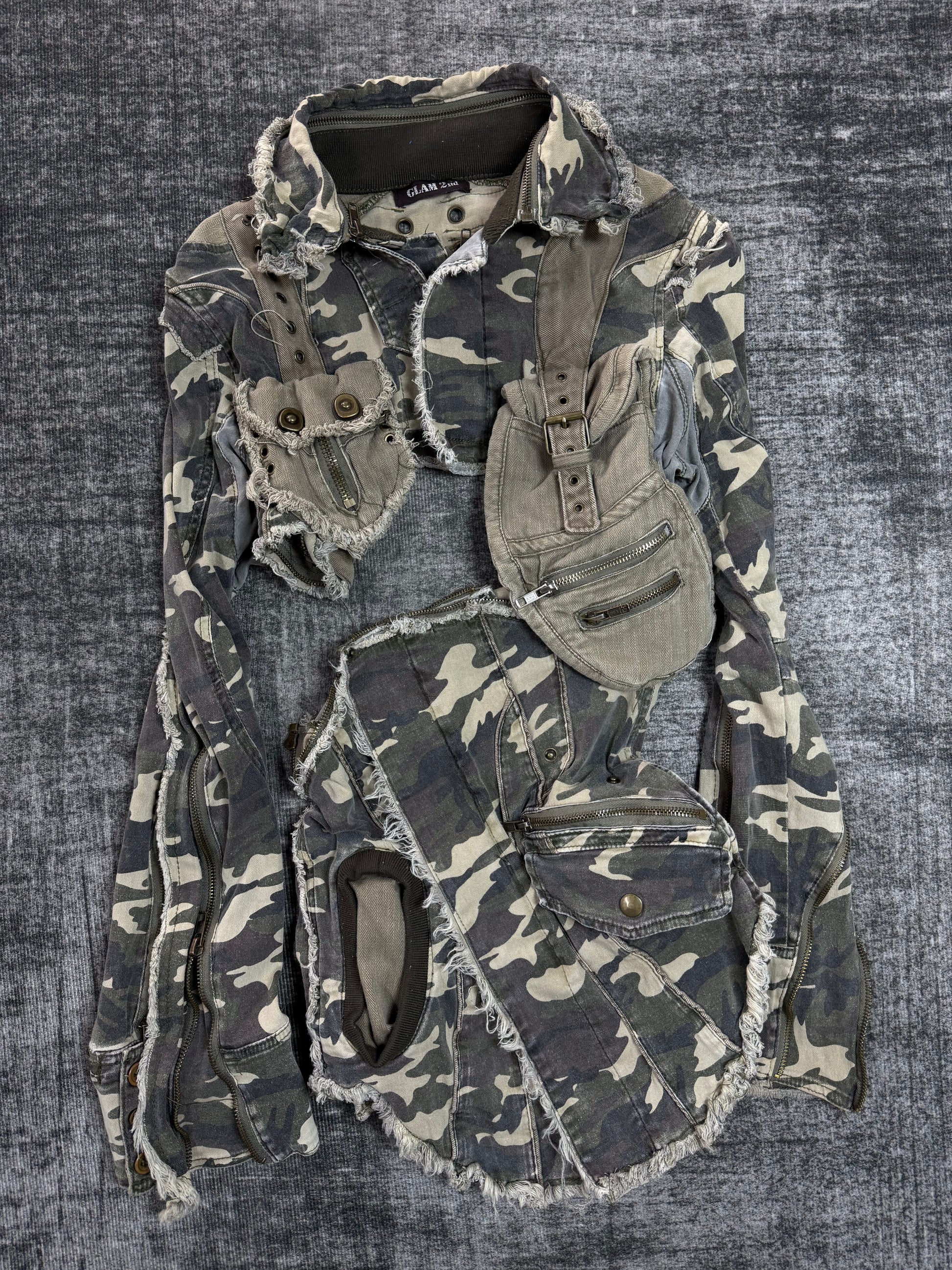 1100826BAD2WEAR
