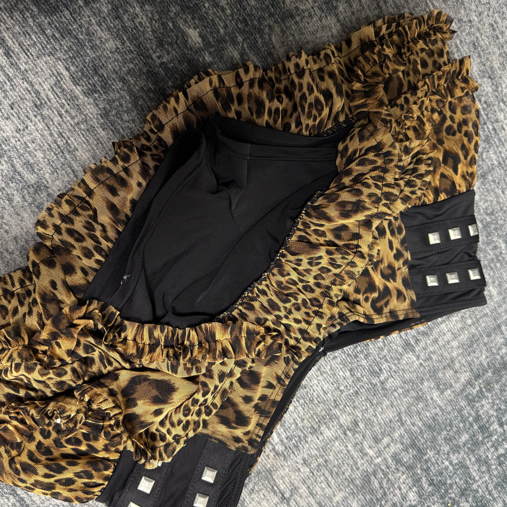 ༒𝐁𝟐𝐕༒𝟏 𝐎𝐅 𝟏 𝐋𝐈𝐌𝐈𝐓𝐄𝐃 𝐎𝐔𝐓𝐅𝐈𝐓