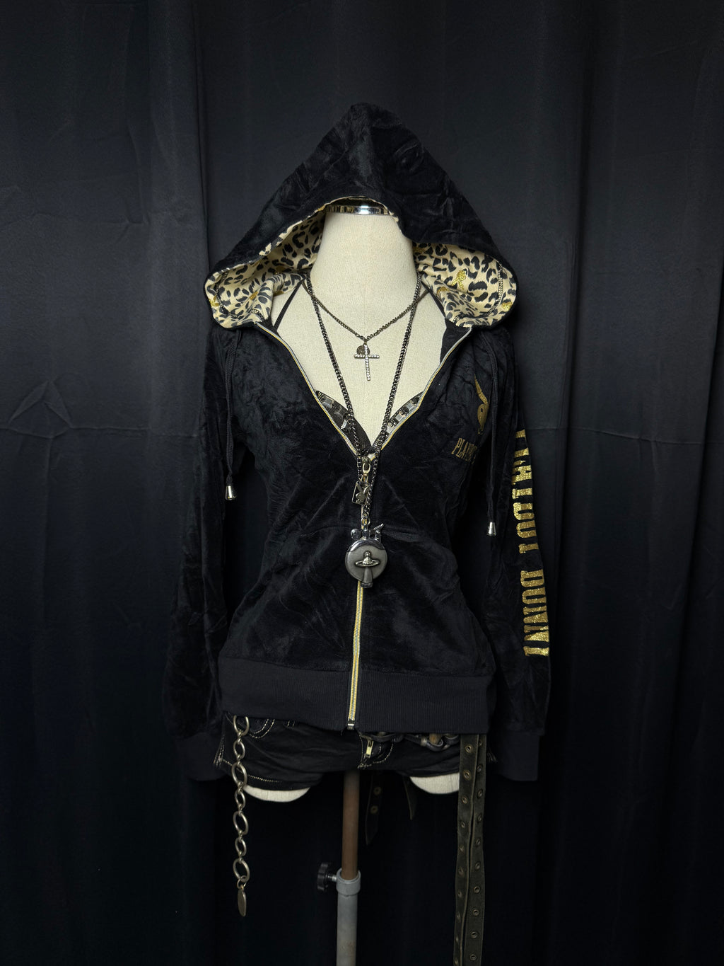 B2V- PLAYBOY HOODIE༒